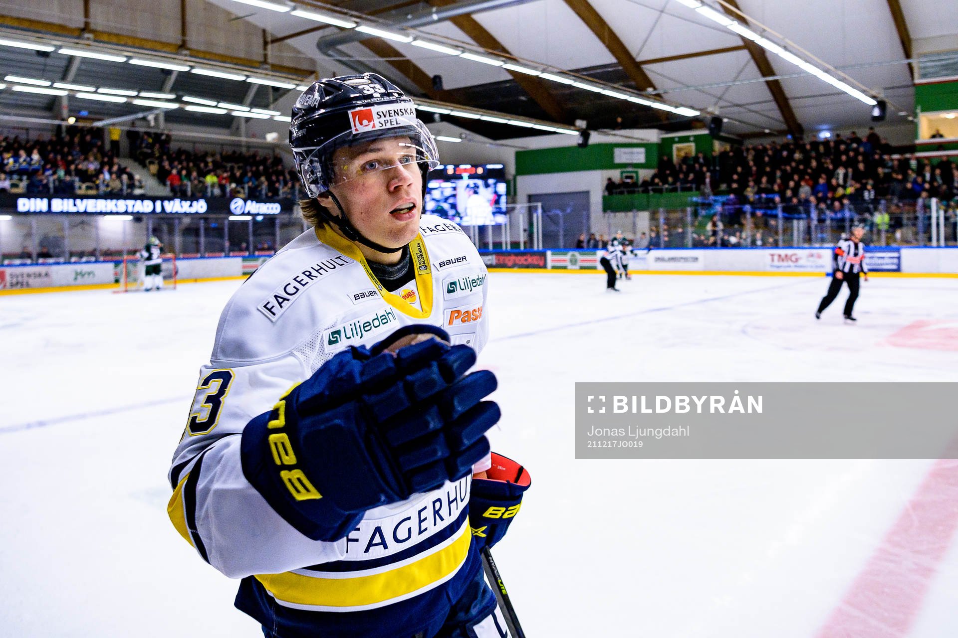 s Måns Lindbäck jublar