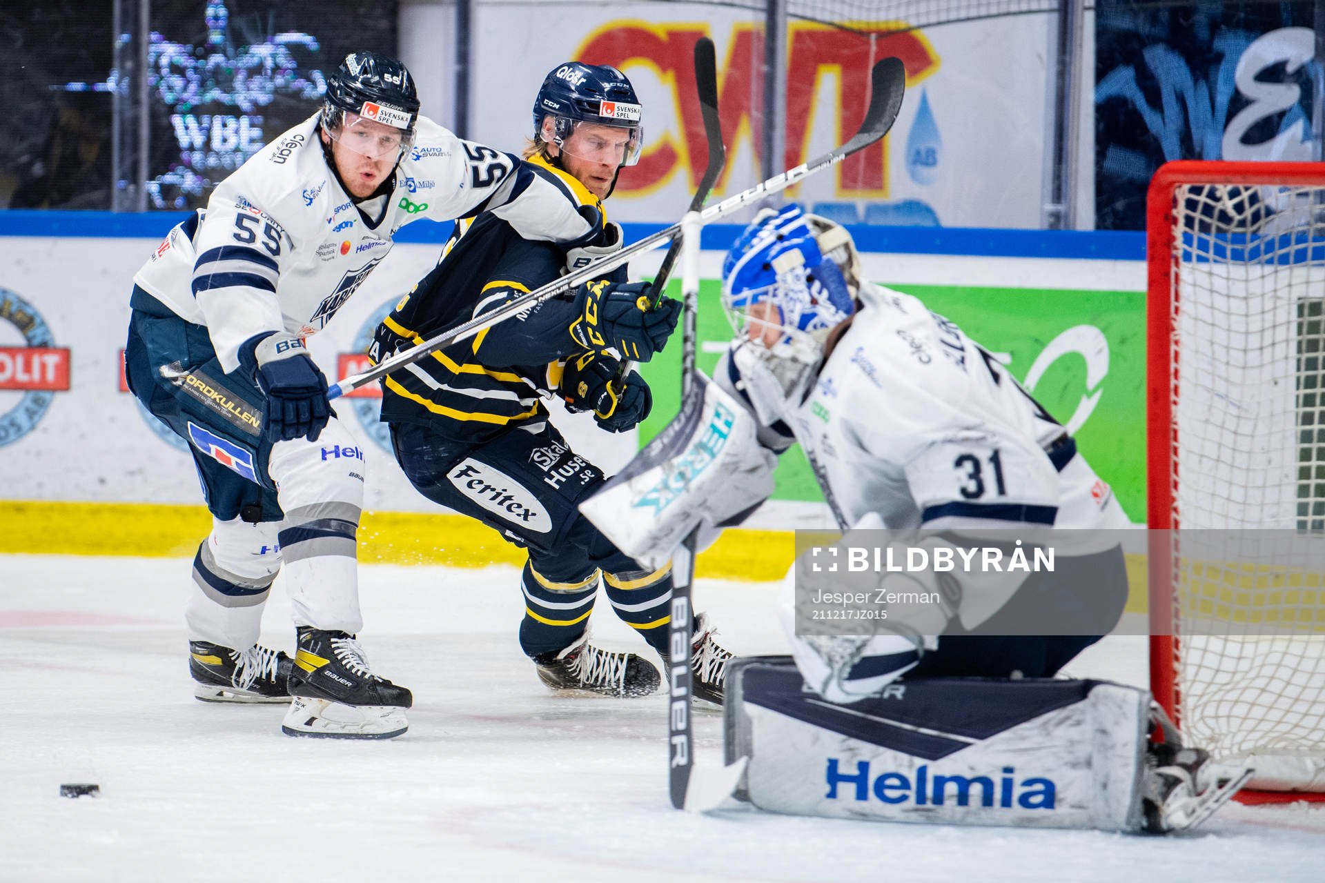 Södertäljes Villiam Haag mot Karlskogas Arvid Aronsson