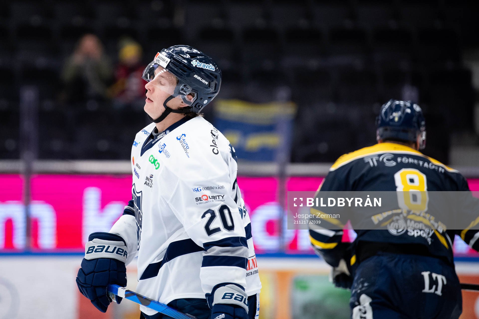 Karlskogas Juliuz Persson deppar