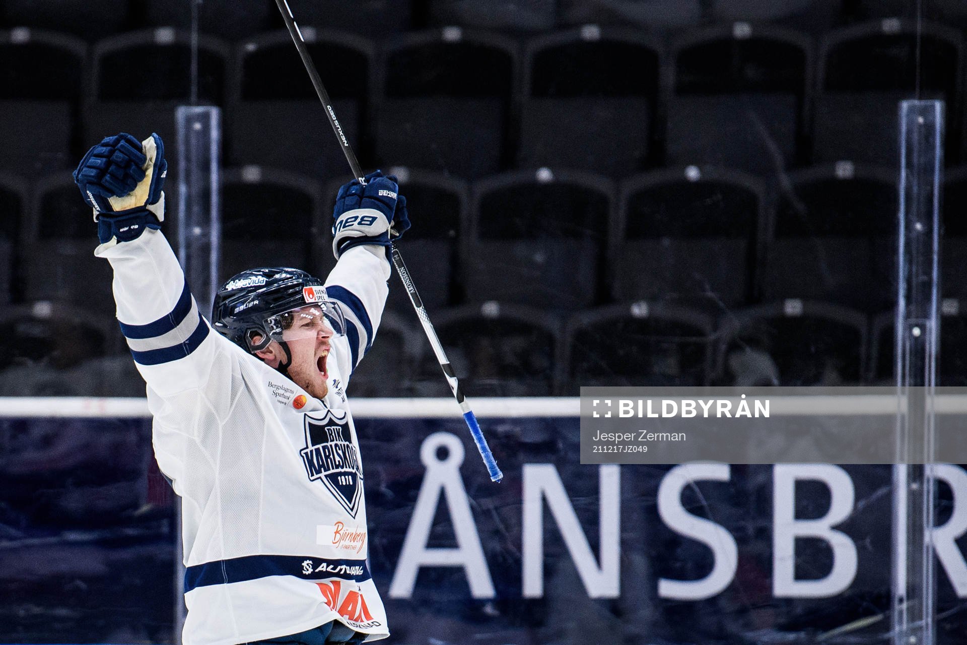 Karlskogas Arvid Aronsson jublar
