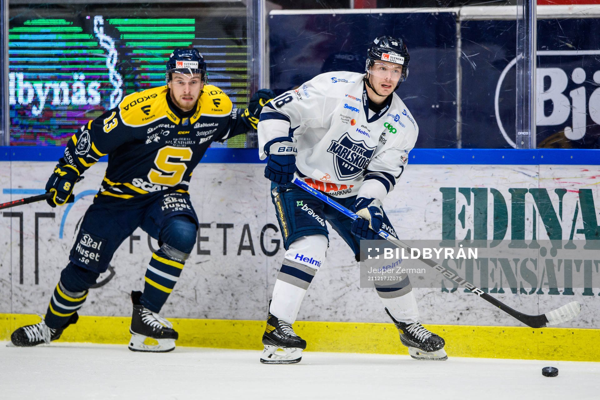 Södertäljes Gustav Willman Borvik och Karlskogas Aleksi