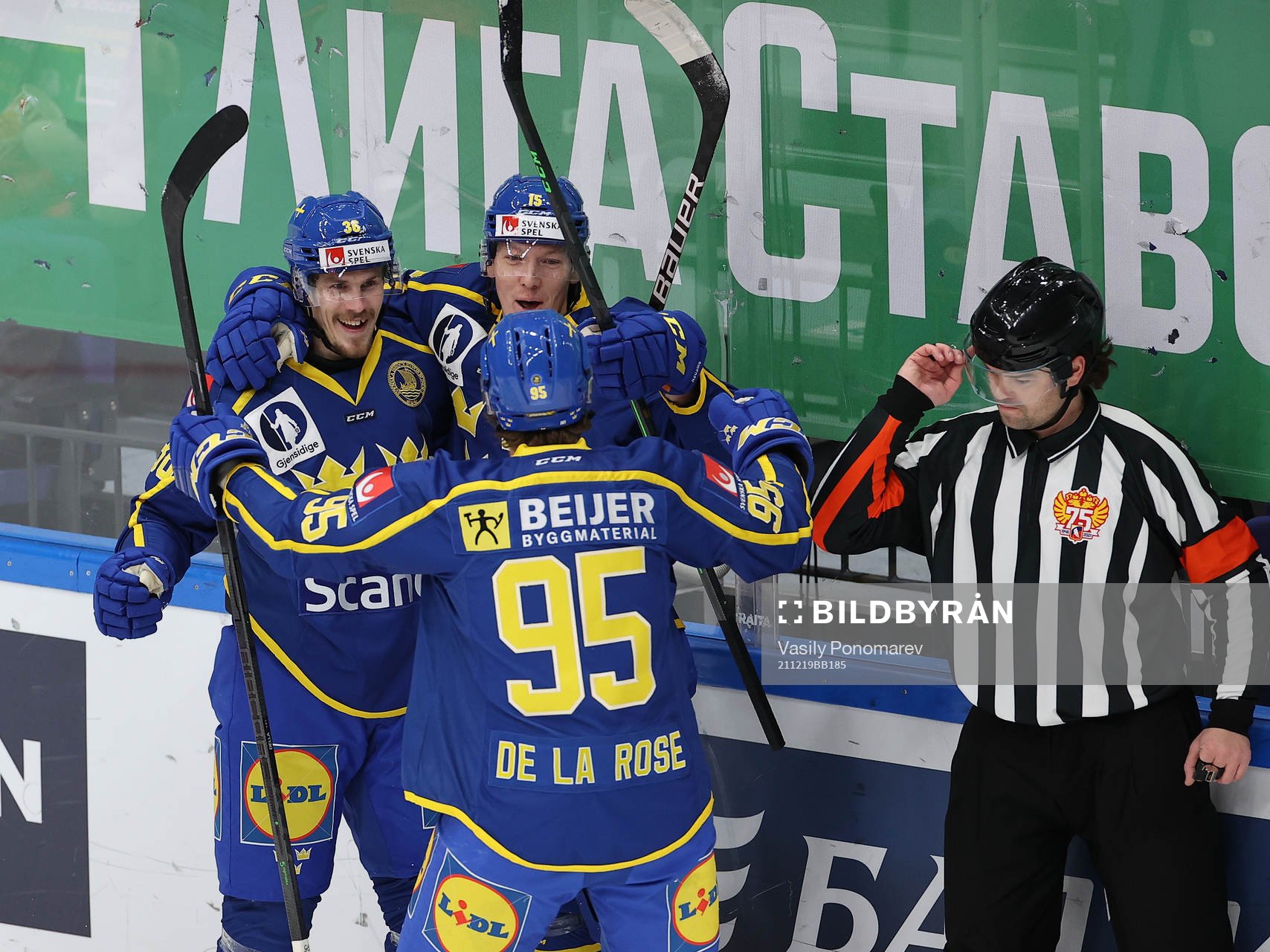 Emil Larsson and Gustav Rydahl of Sweden celebrates