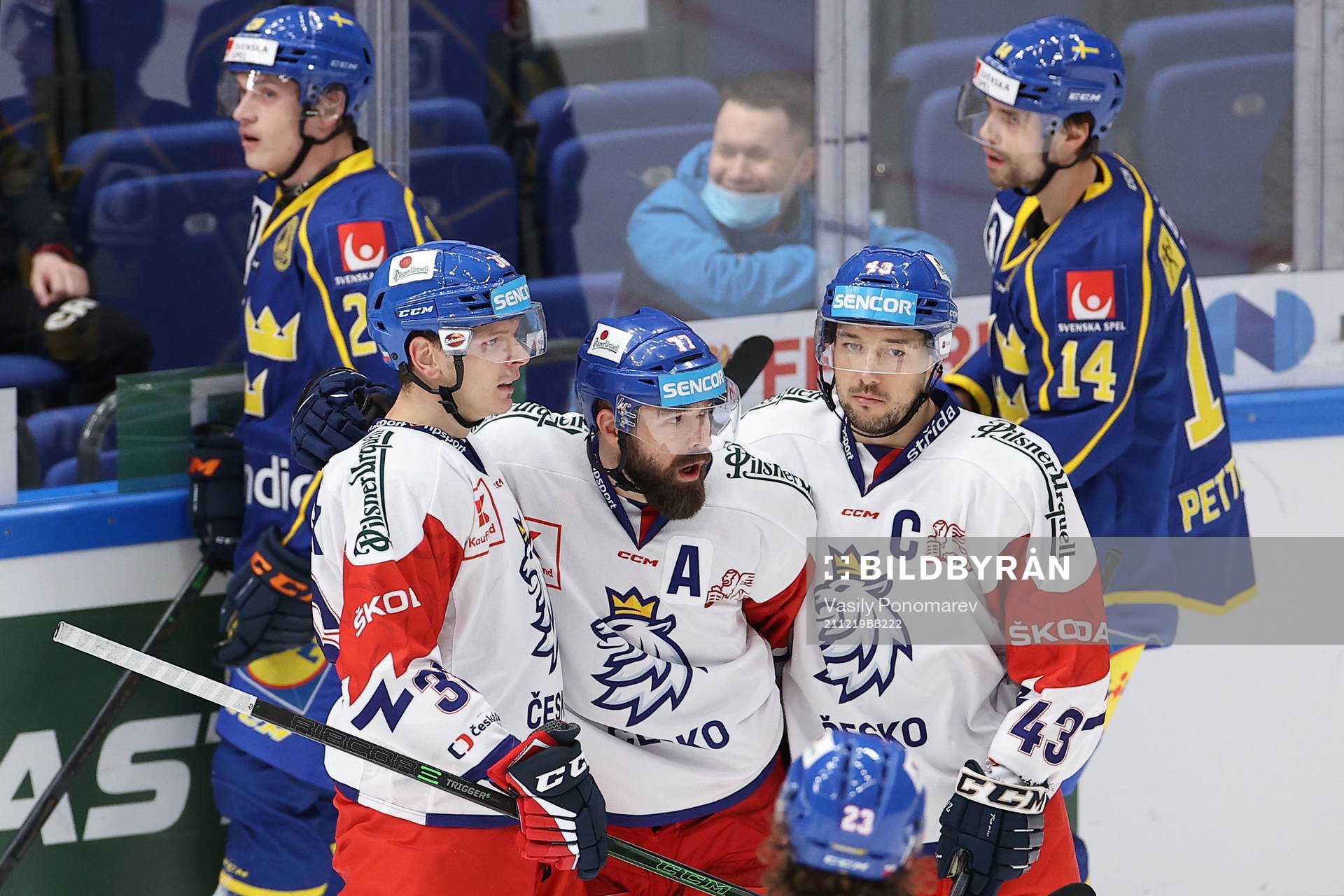 Milan Gulash and Jan Kovarz of Czech Republic celebrates