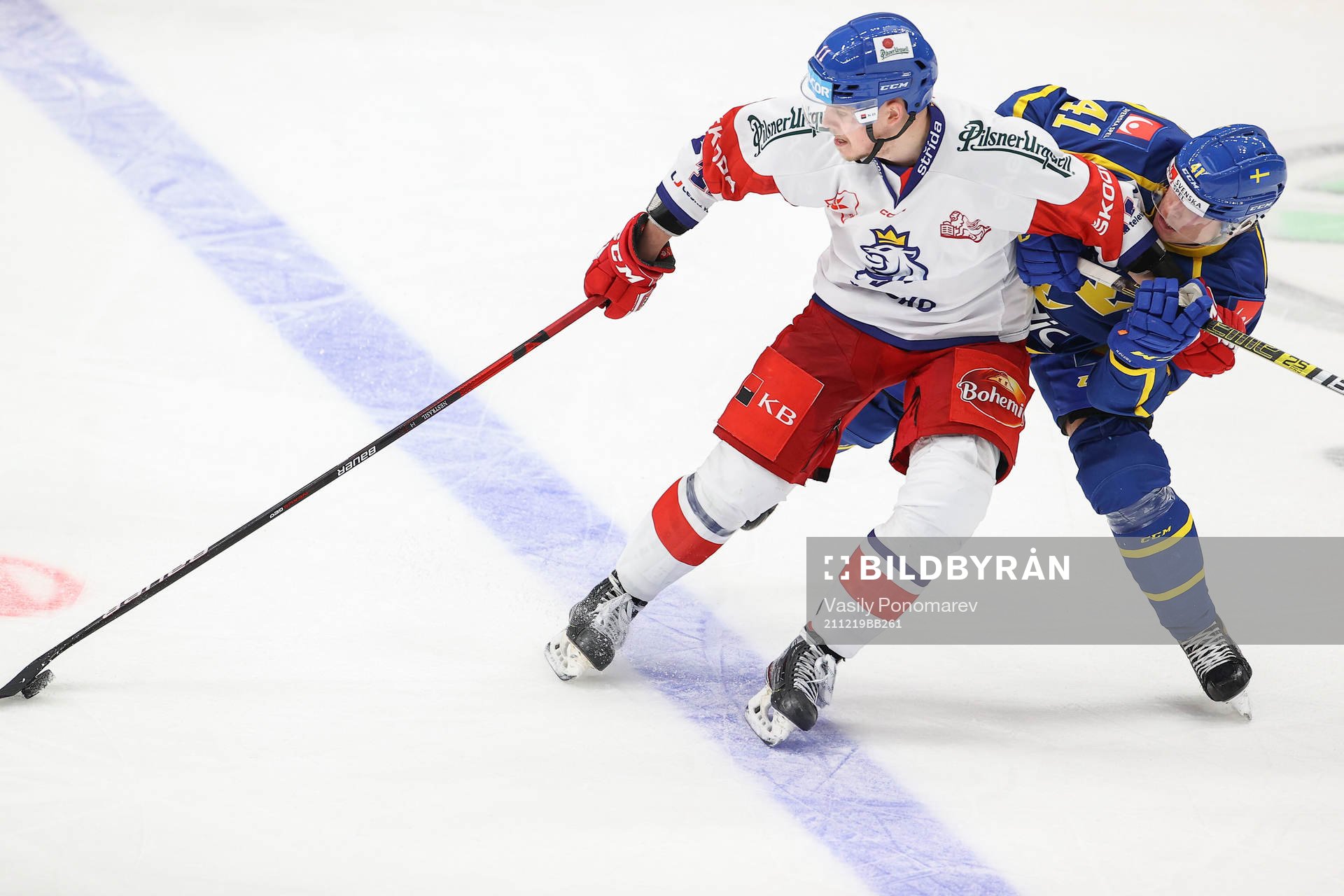 Dmytro Timashov of Sweden and Andrey Nestrashil of Czech