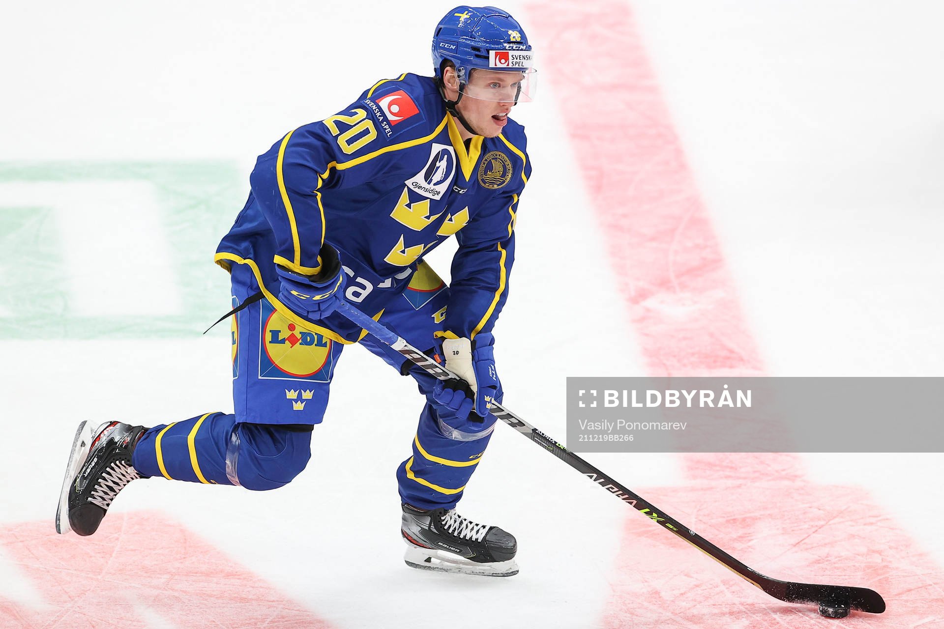 Lawrence Pilut of Sweden