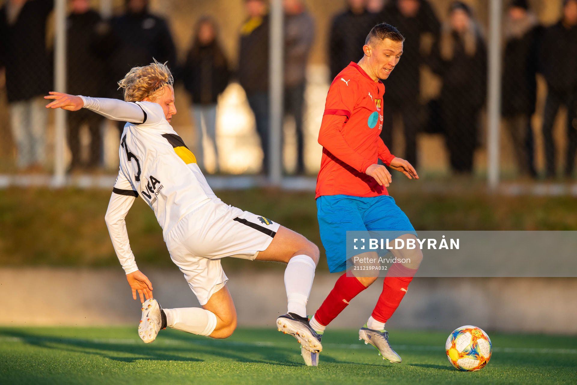 AIKs Oscar Hultbom och Helsingborgs Anton Nilsson