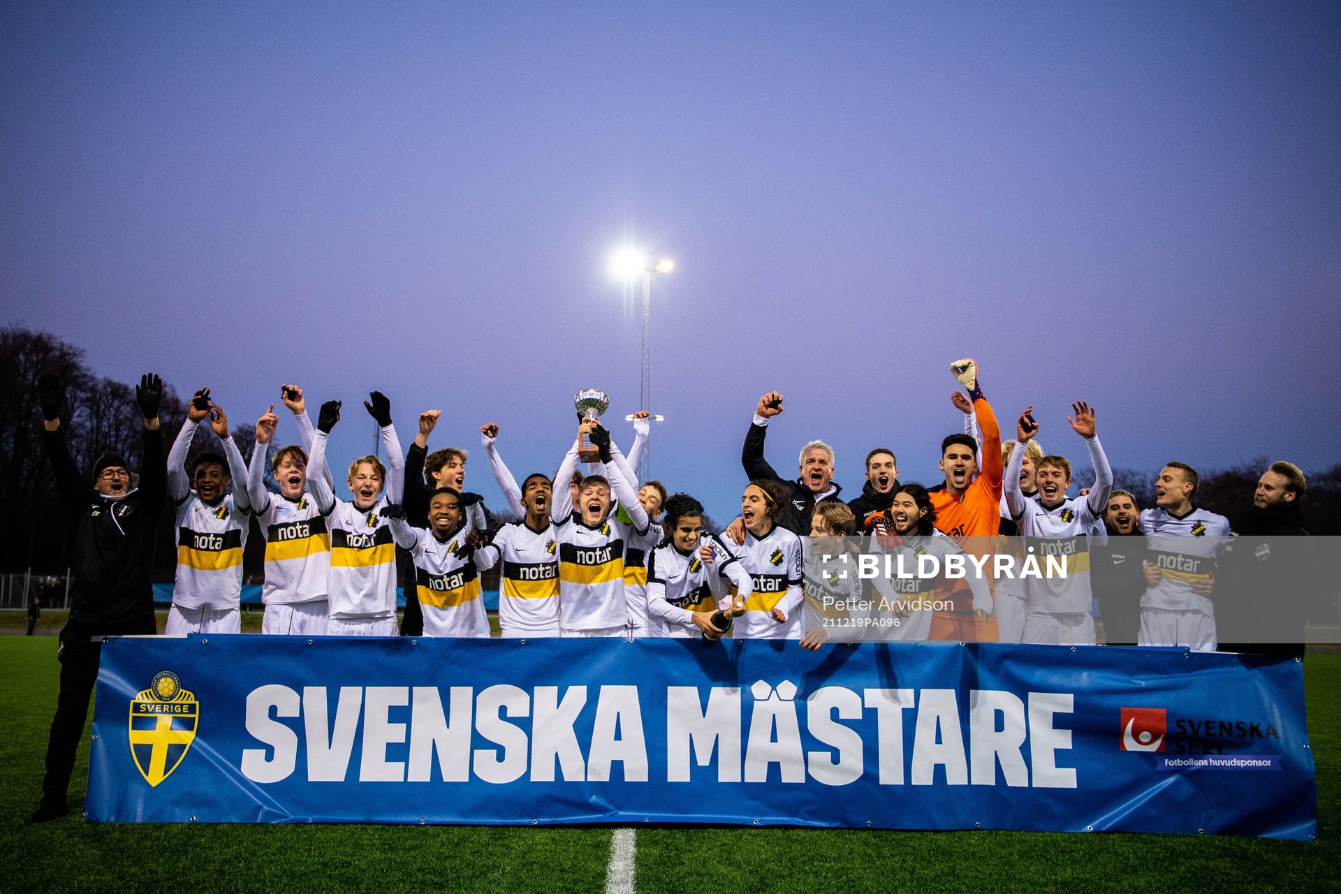 AIKs spelare jublar