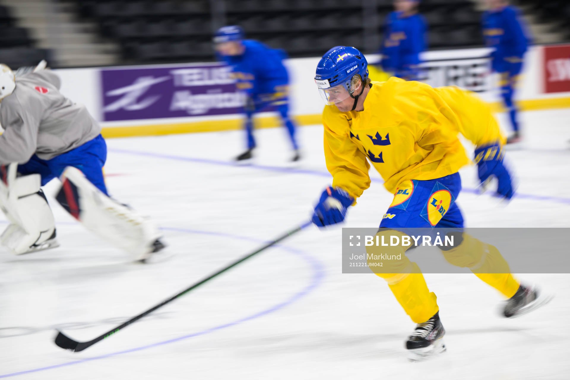 Måns Forsfjäll of the Swedish under-20 national ice