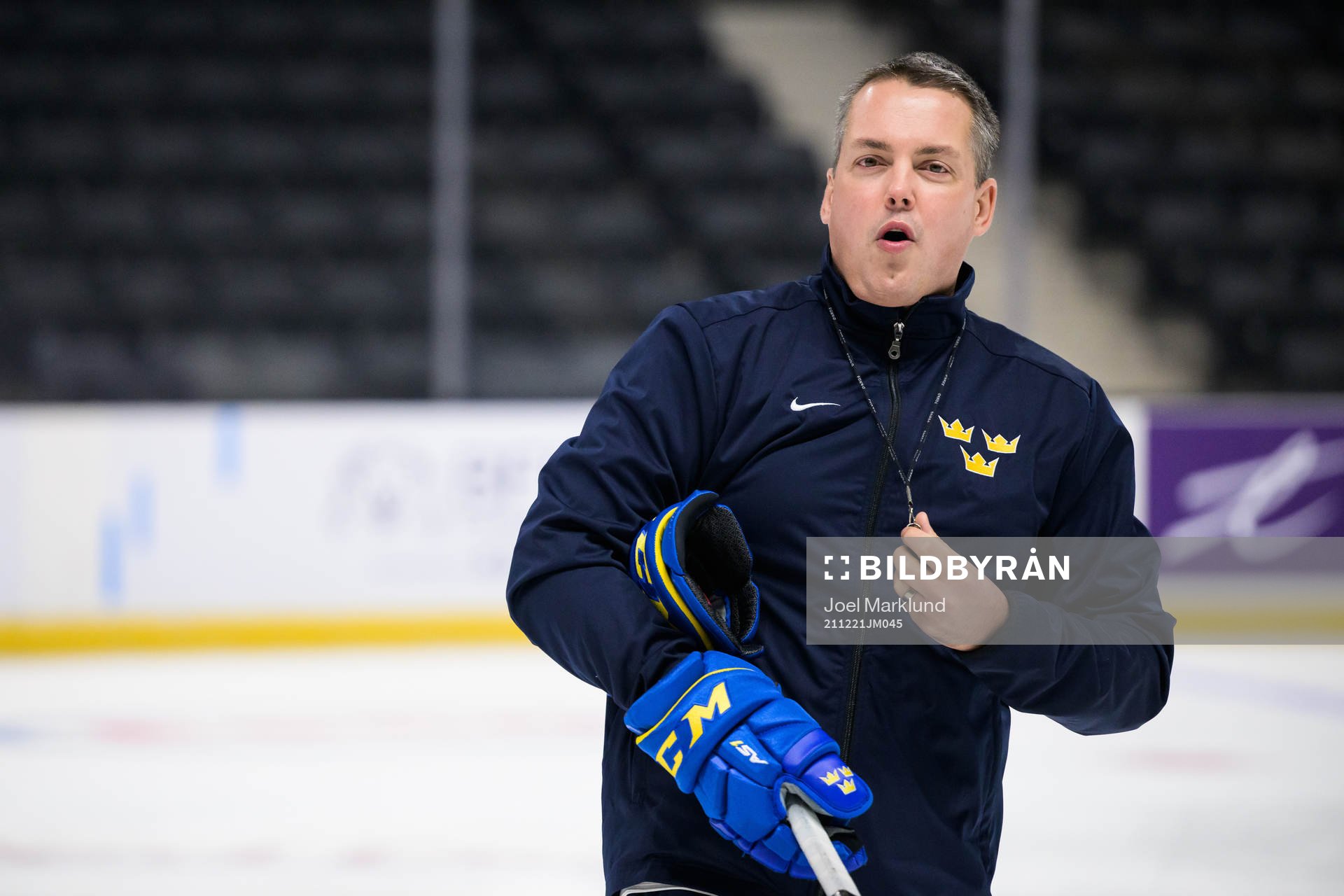 Head coach Tomas Montén of the Swedish under-20 national