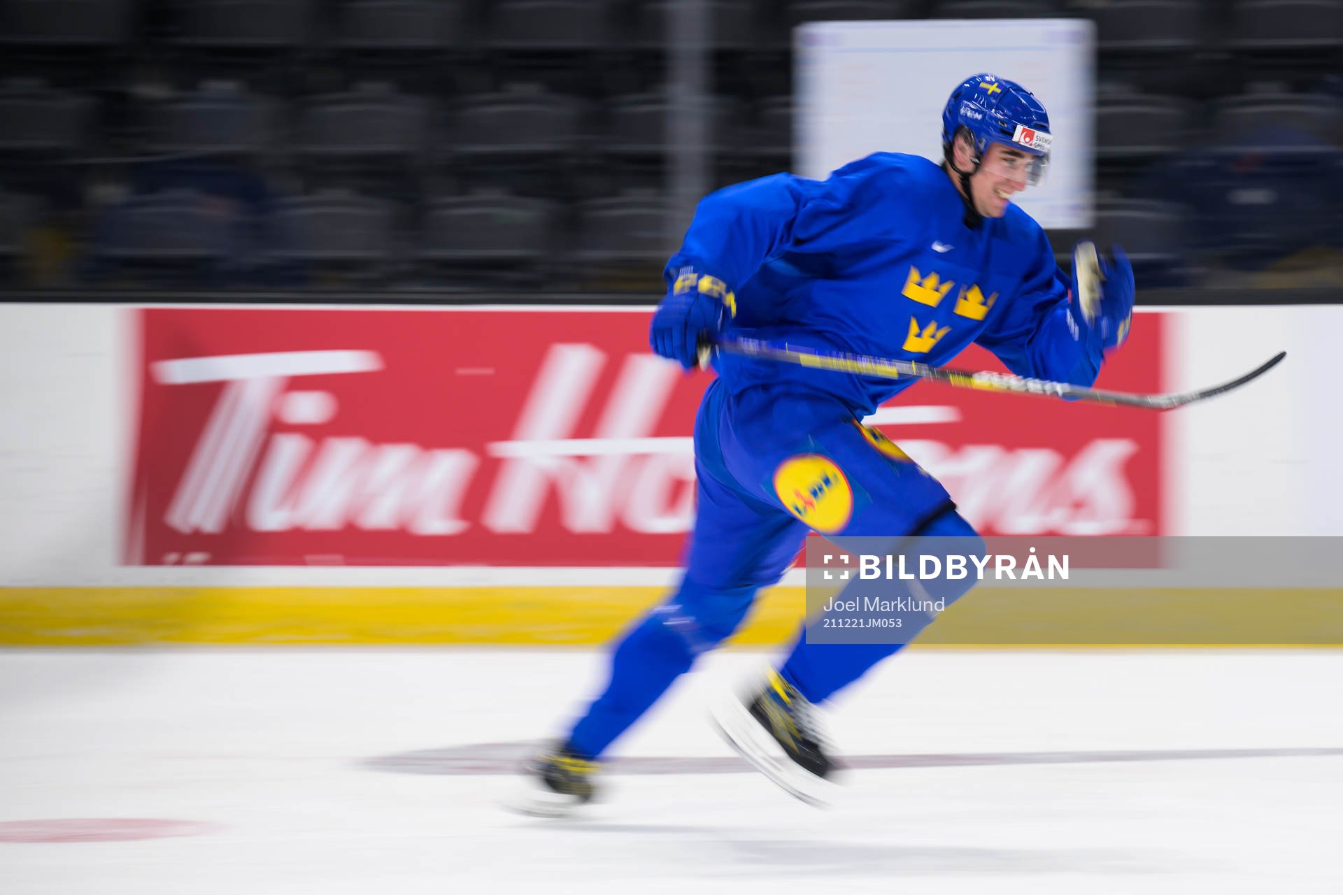Daniel Torgersson of the Swedish under-20 national ice