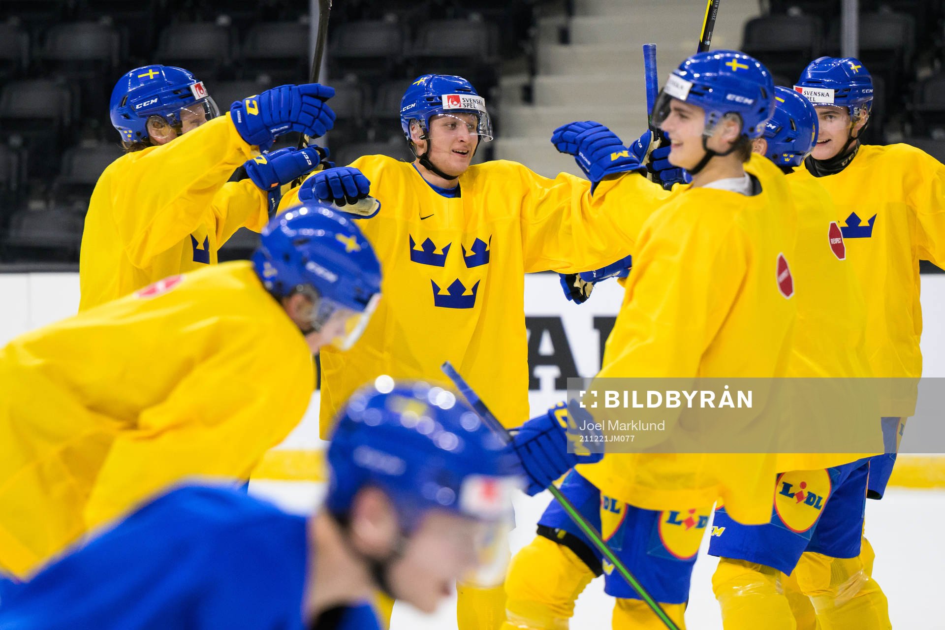 Oskar Magnusson and others of the Swedish under-20 national
