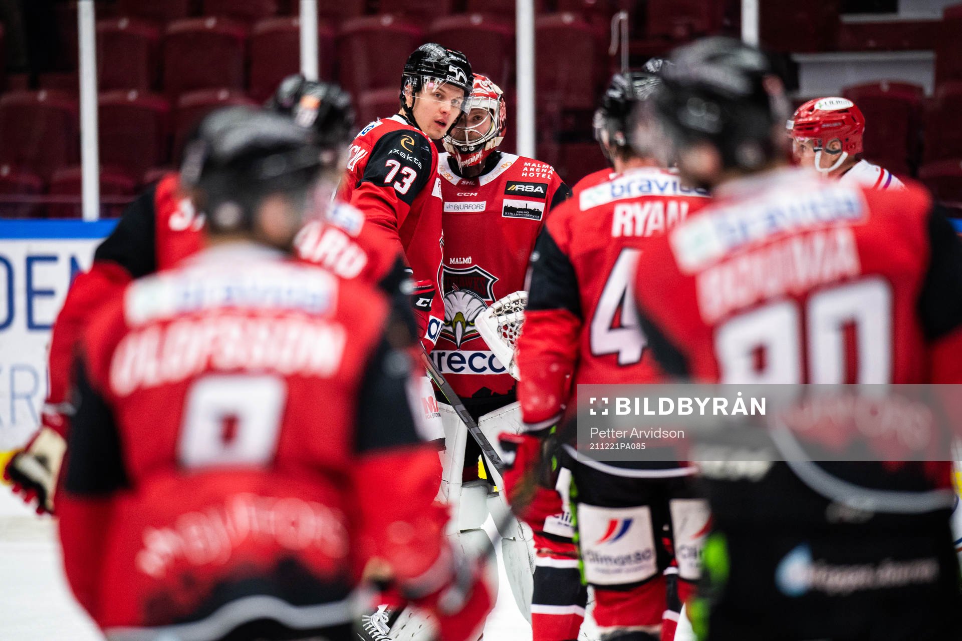 Malmö Redhawks Adam Ollas Mattsson och målvakt Daniel
