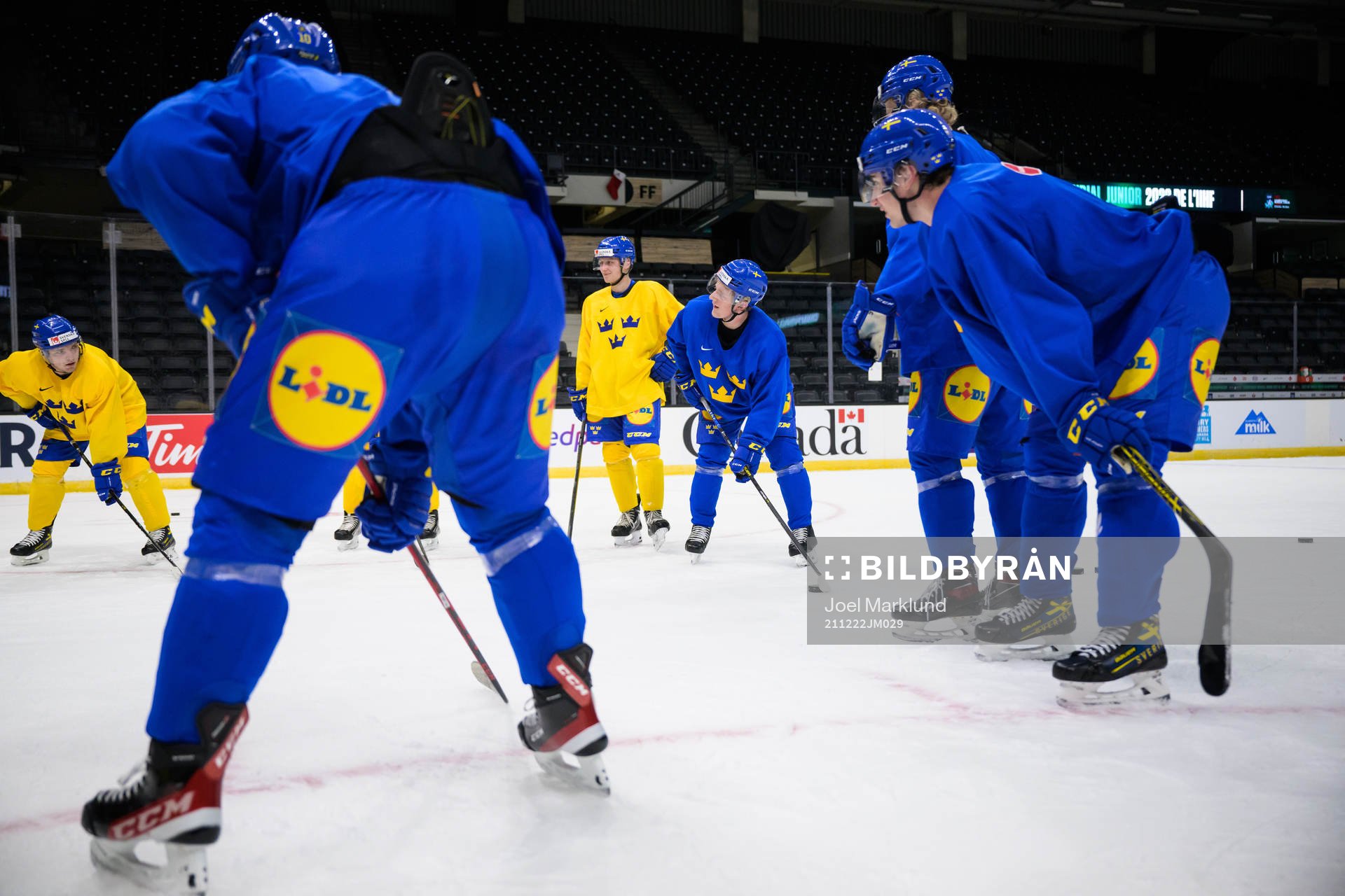 Emil Andrae of the Swedish under-20 national ice hockey team