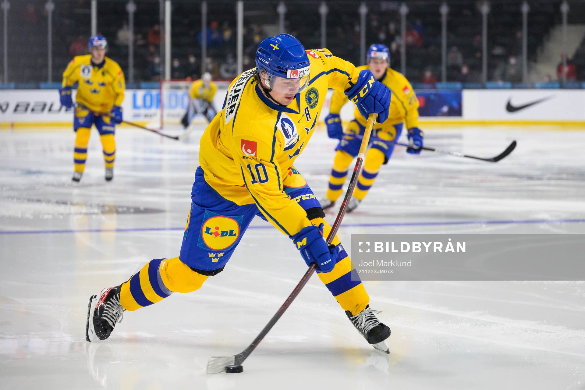 Alexander Holtz of Sweden