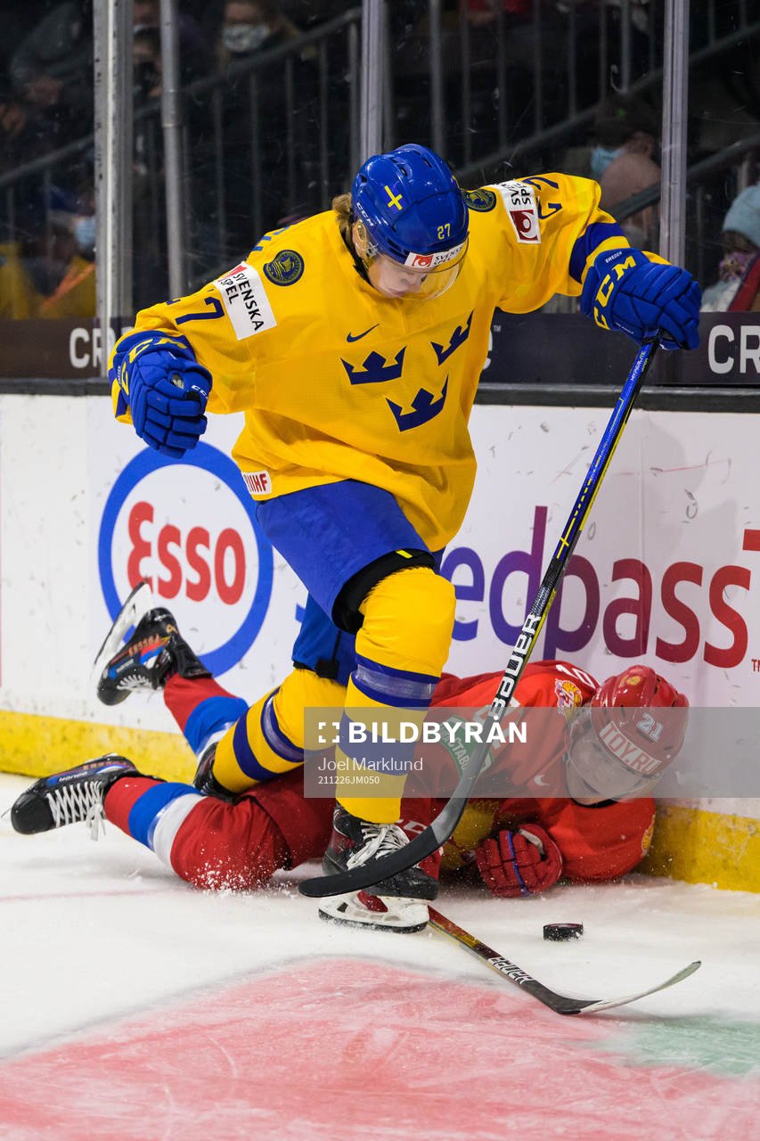 Theodor Niederbach of Sweden in action against Nikita