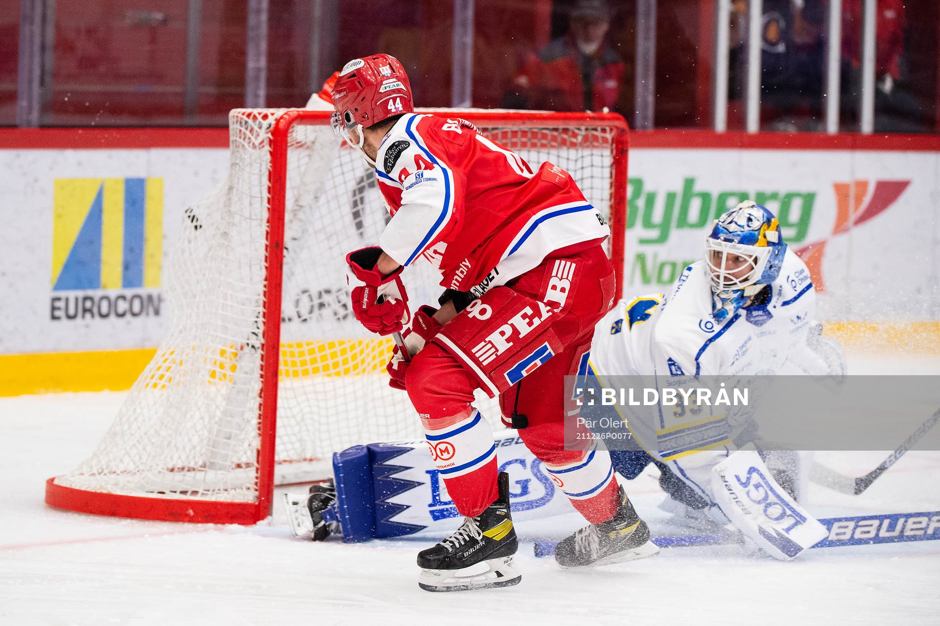 Timrås Jacob Blomqvist gör 5-1 bakom Leksands målvakt