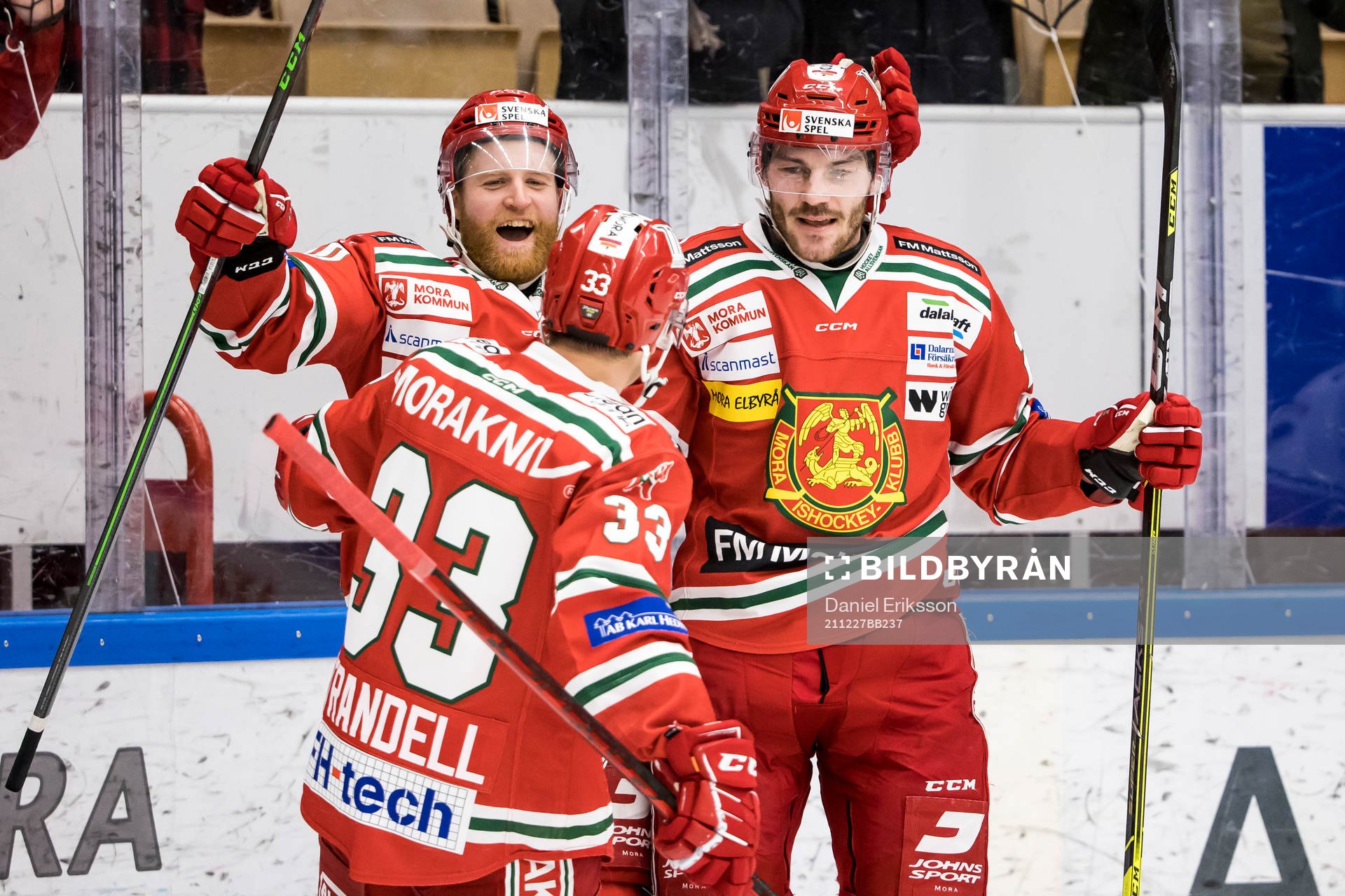 Moras Johan Persson jublar