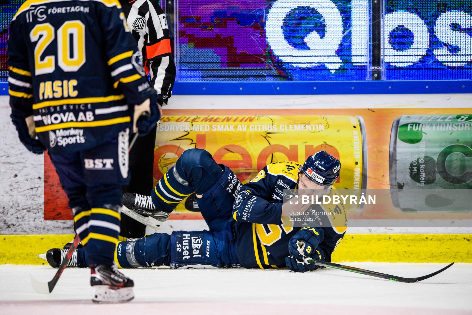 Södertäljes Emil Alba har ont