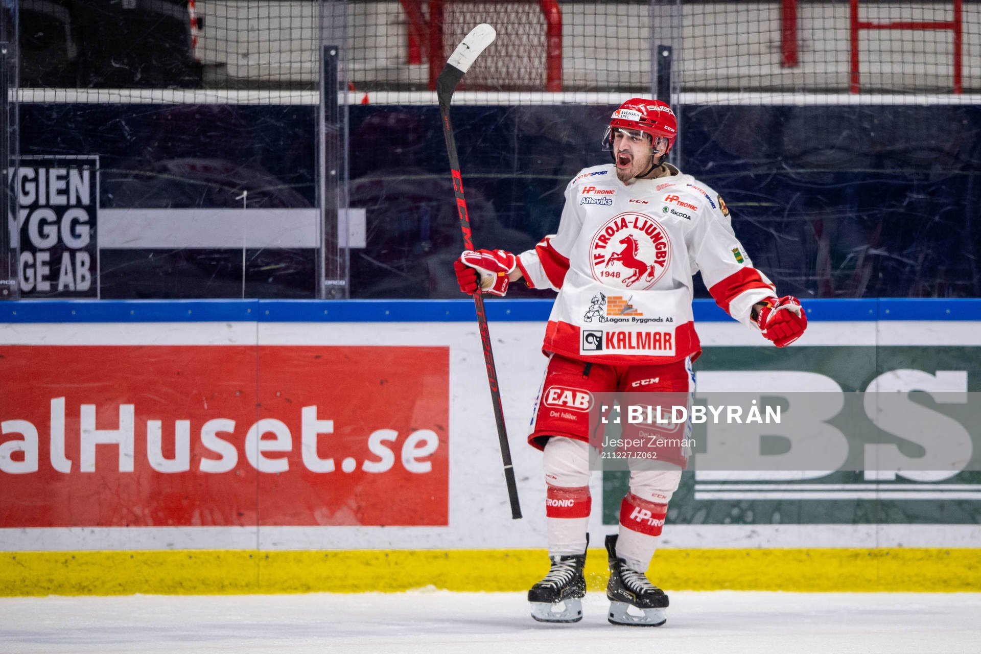 Troja-Ljungbys  Kevin Karlsson jublar