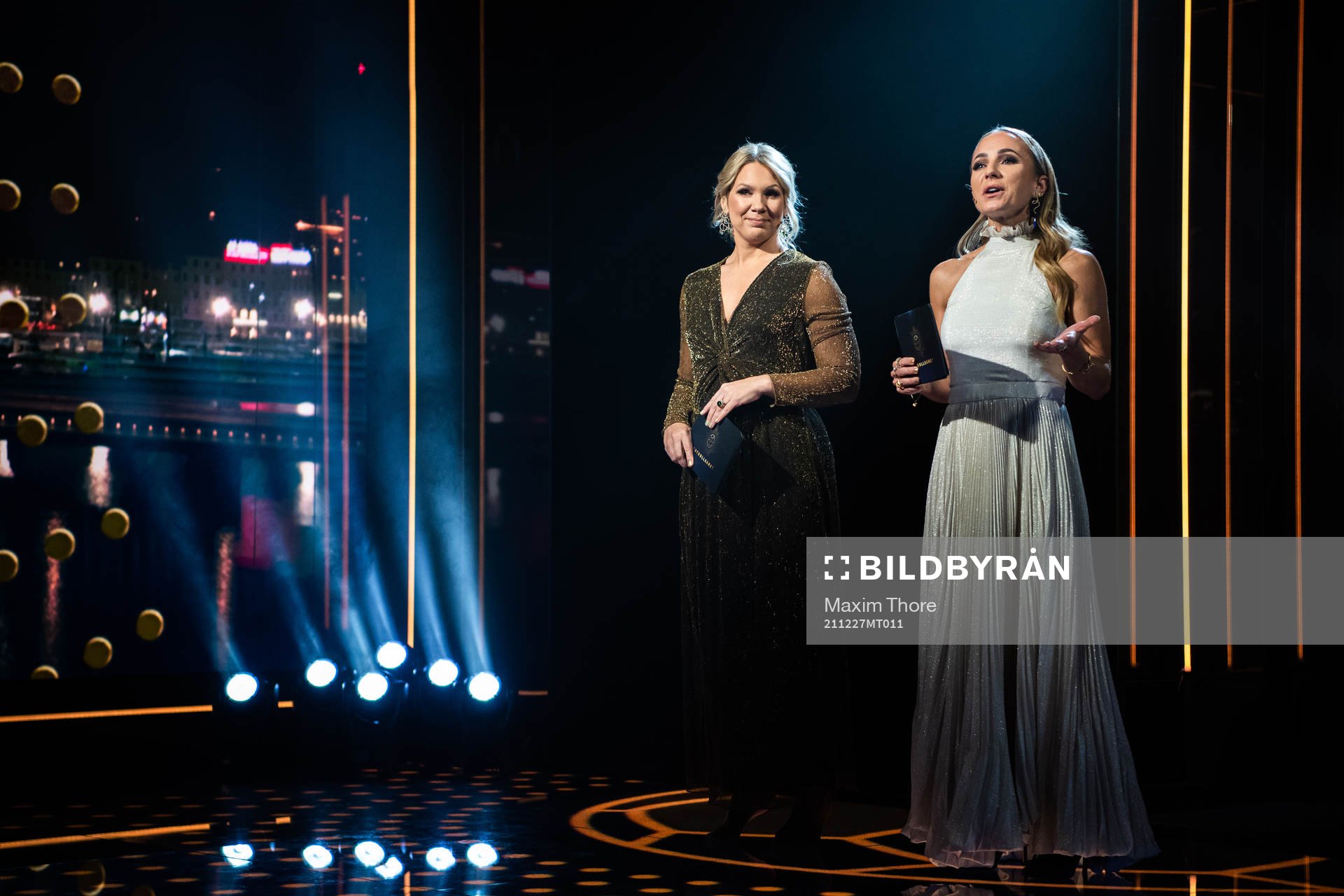 Programledare Anna Brolin och Frida Nordstrand under Fotbollsåret 2021 den 21 december 2021 i Stockholm. 