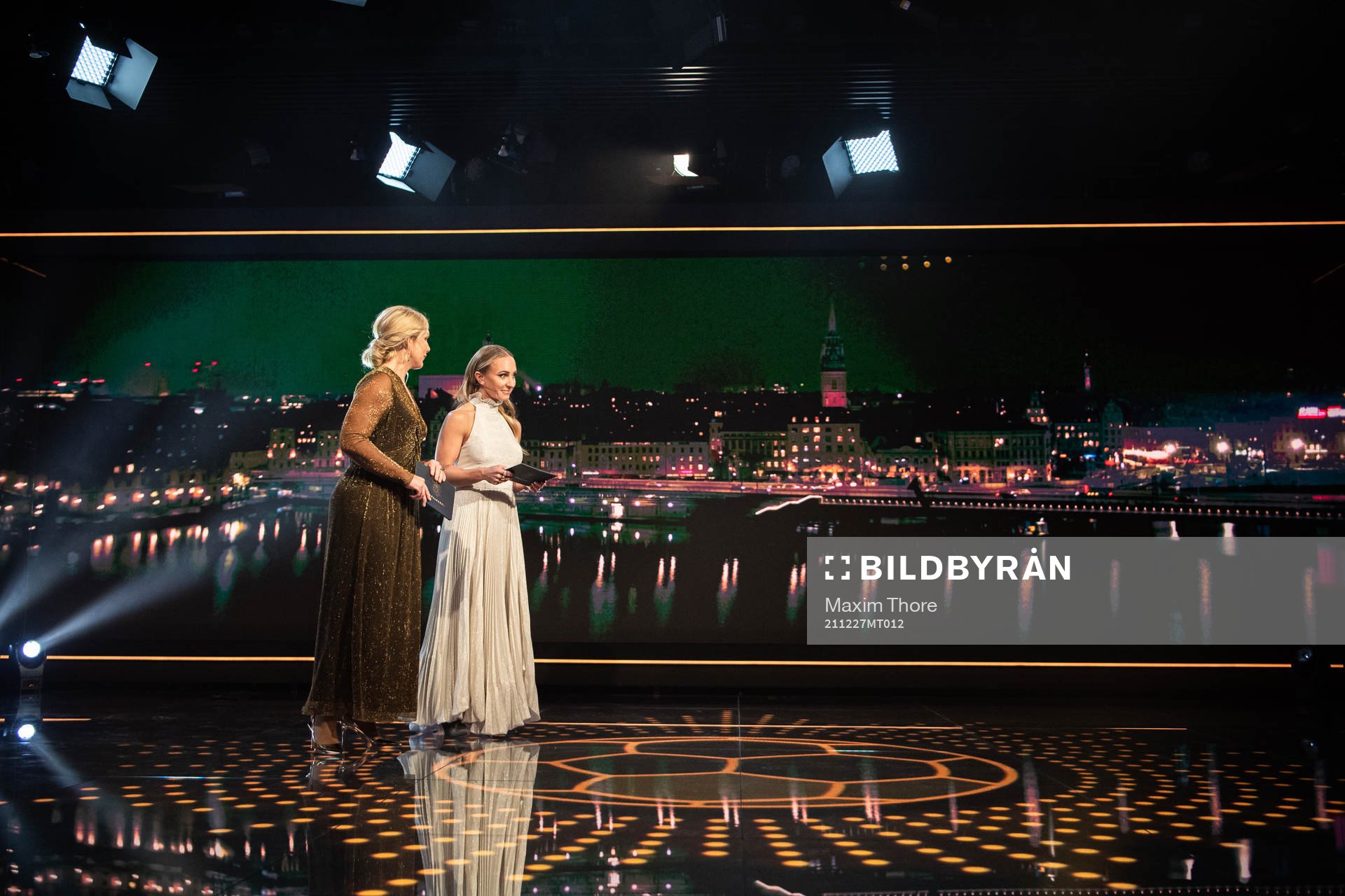 Programledare Anna Brolin och Frida Nordstrand