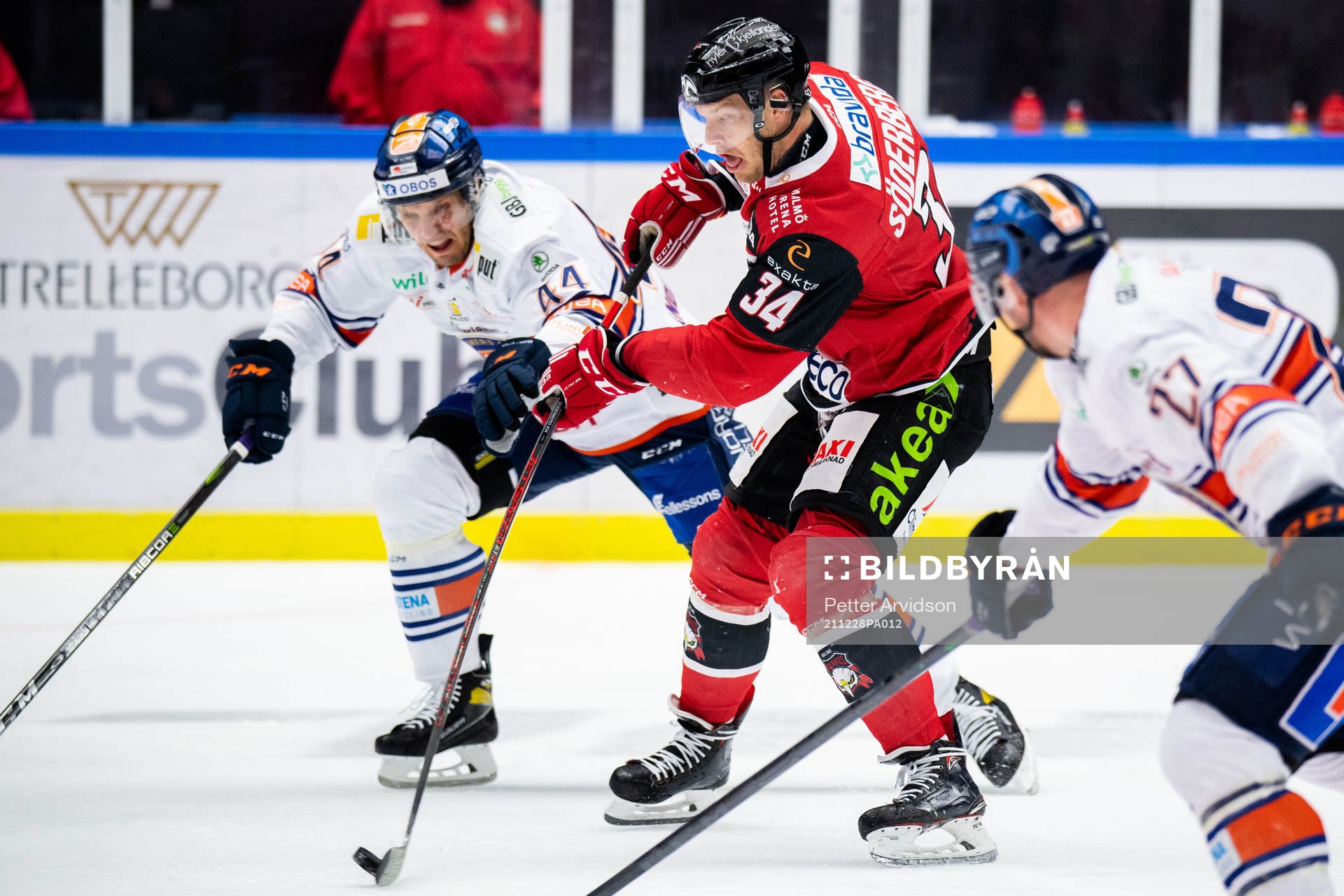 Växjös Peter Andersson och Malmö Redhawks Carl Söderberg