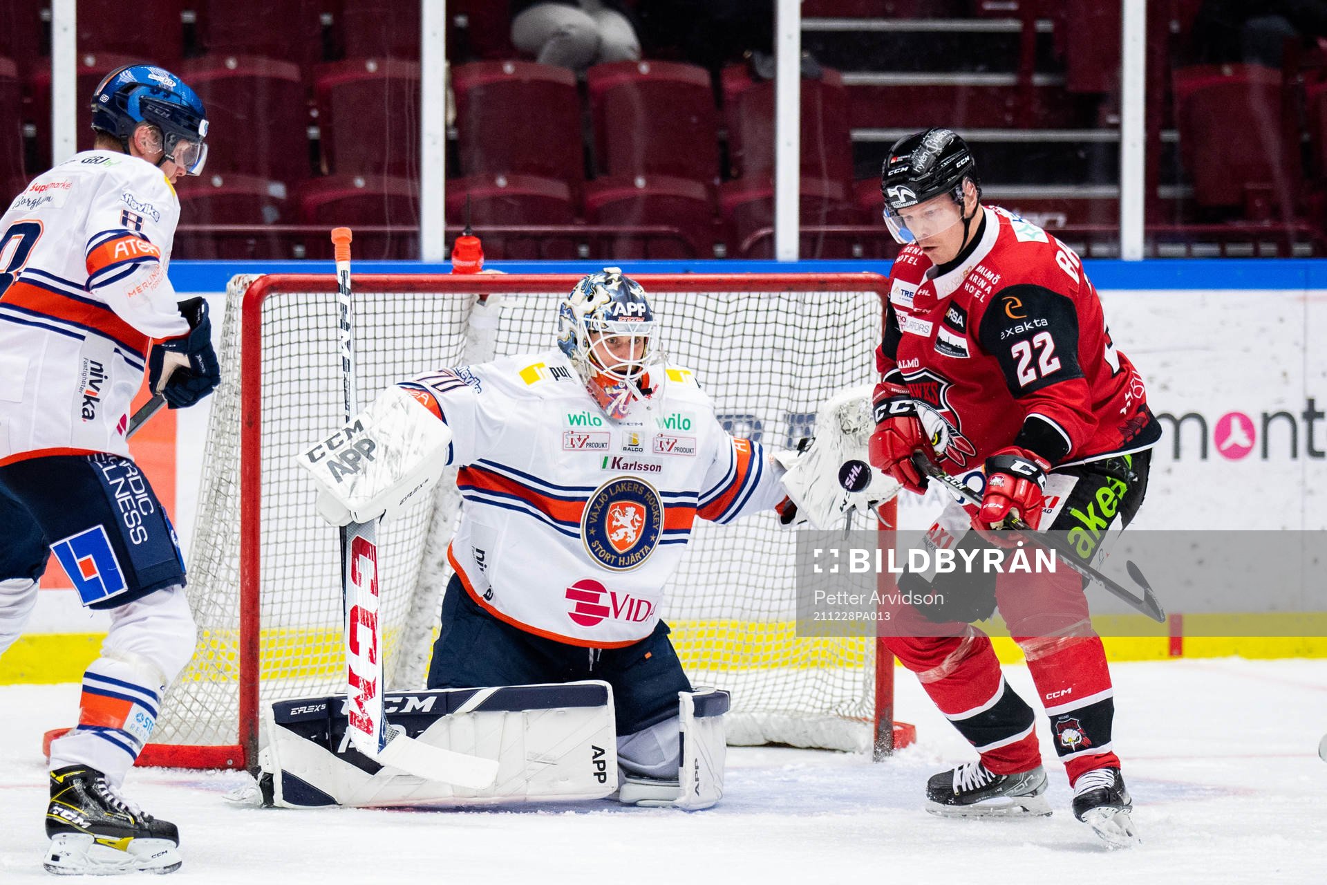 Malmö Redhawks Lars Bryggman oroar mot Växjös målvakt