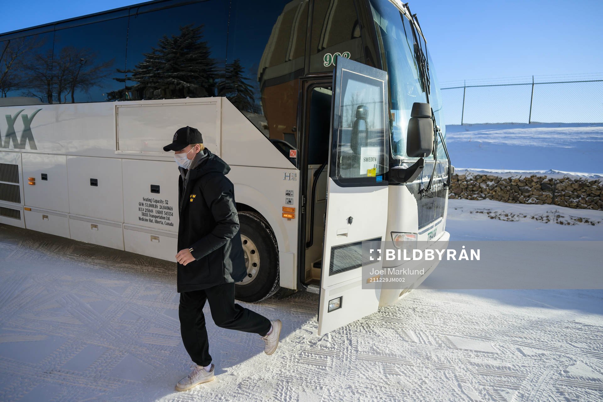 Leo Lööf of Sweden arrives to the arena for a training