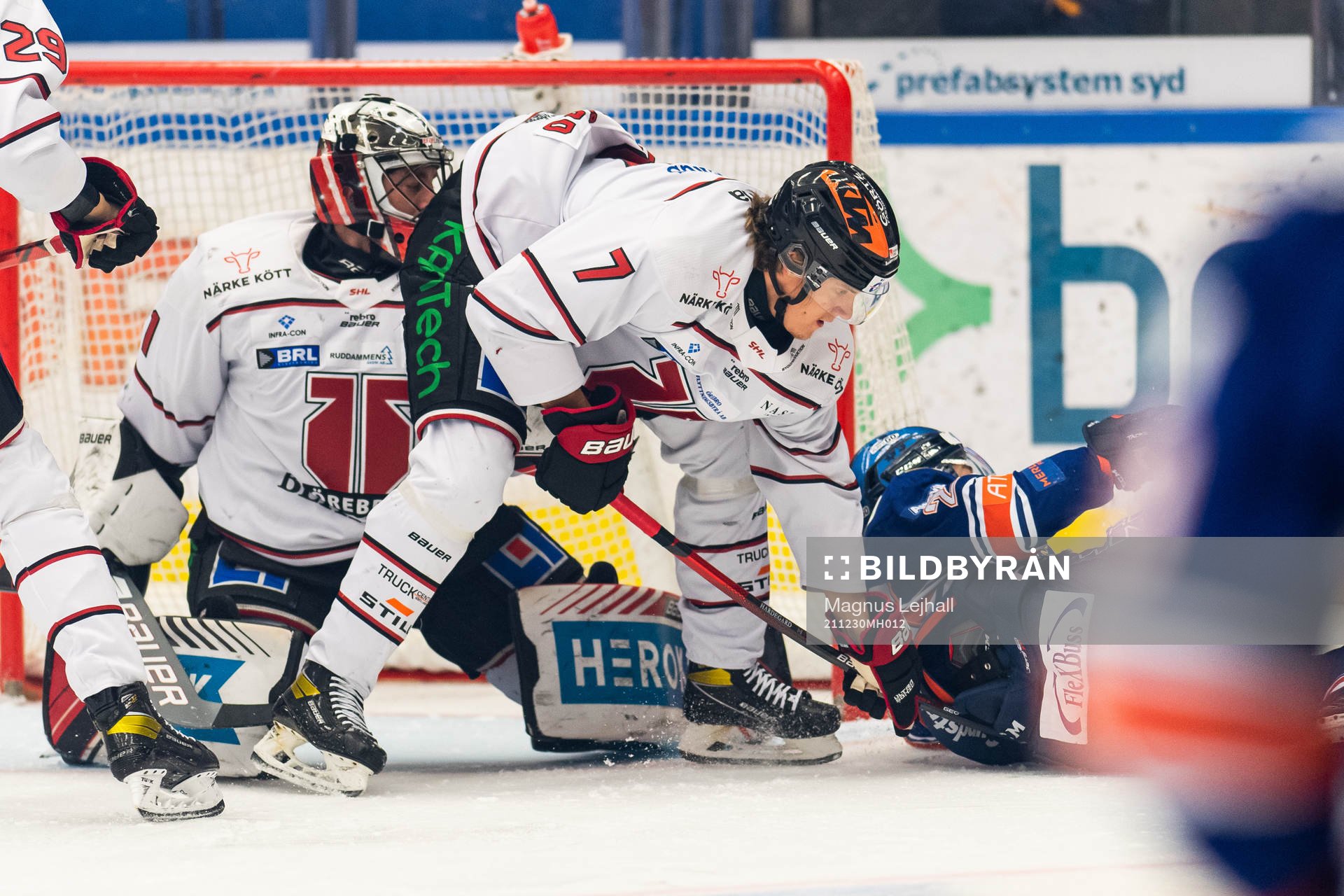 Örebros målvakt Jhonas Enroth och Marcus Hardegård