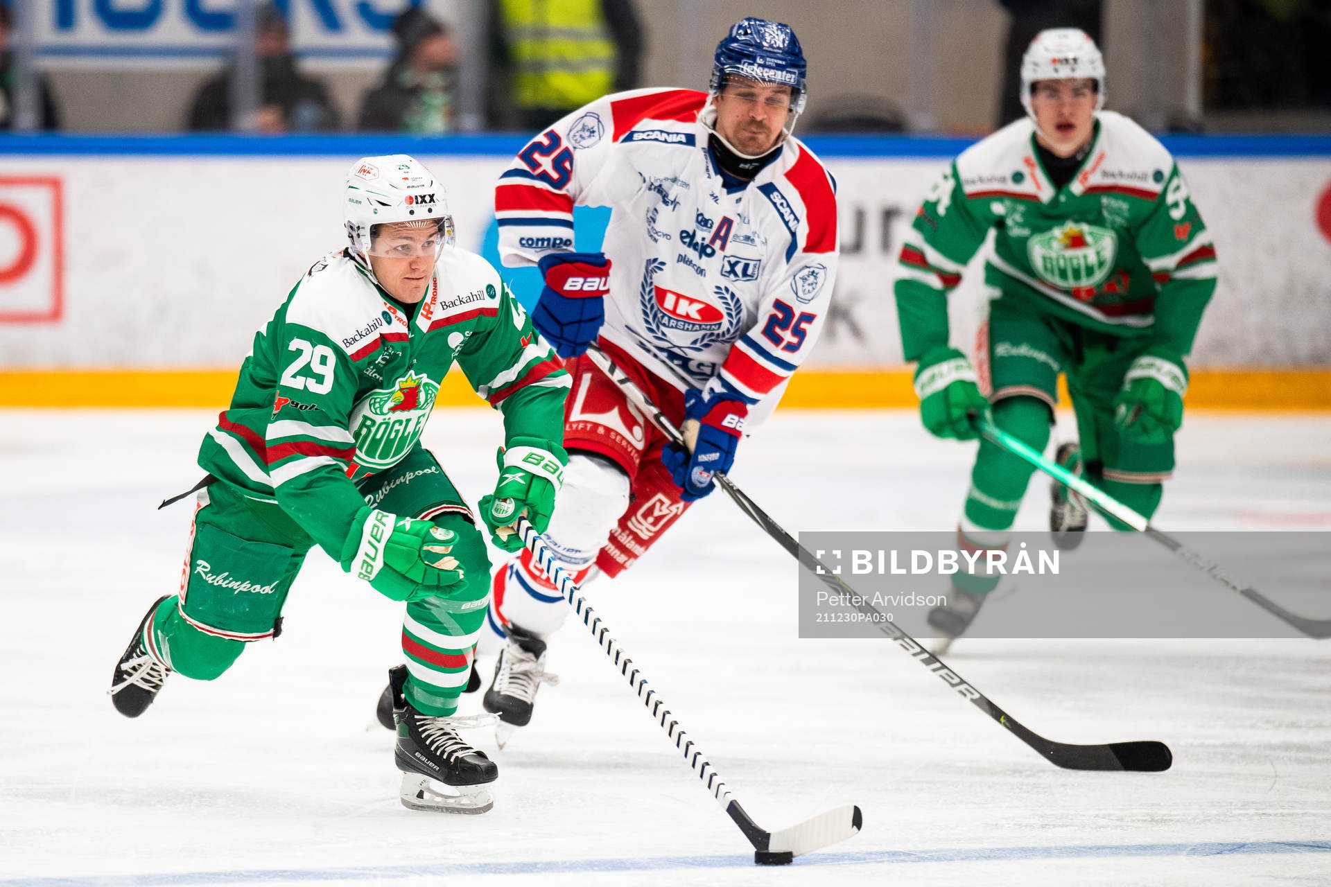 Rögles Tyler Kelleher och Oskarshamns Johannes Salmonsson