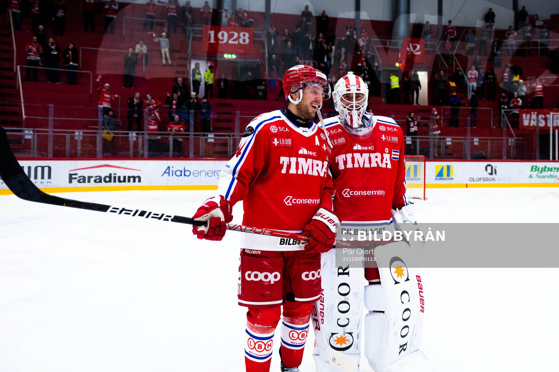Timrås Jacob Blomqvist och målvakten Jacob Johansson