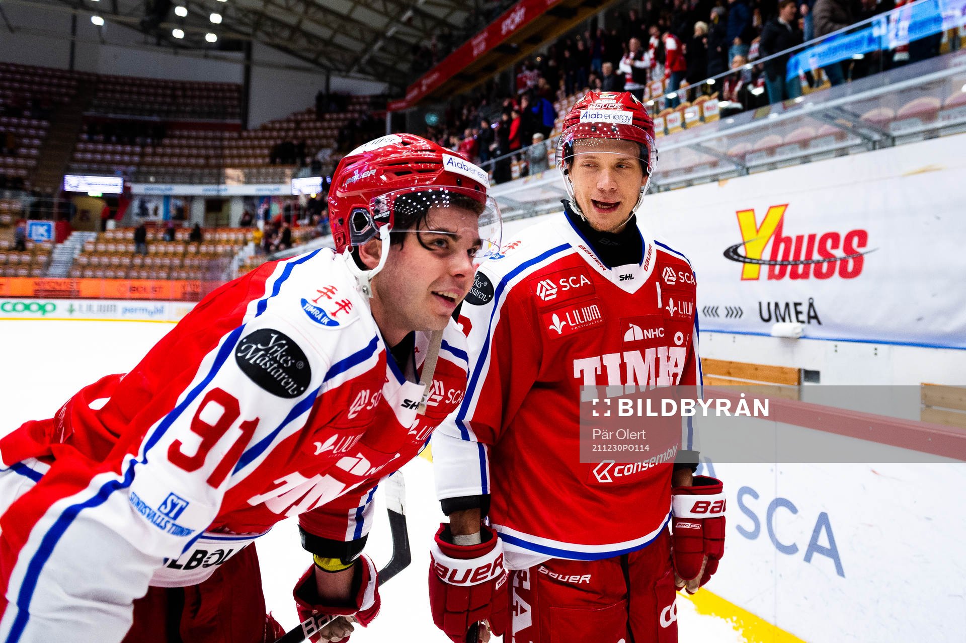 Timrås Viktor Lodin och Didrik Strömberg jublar