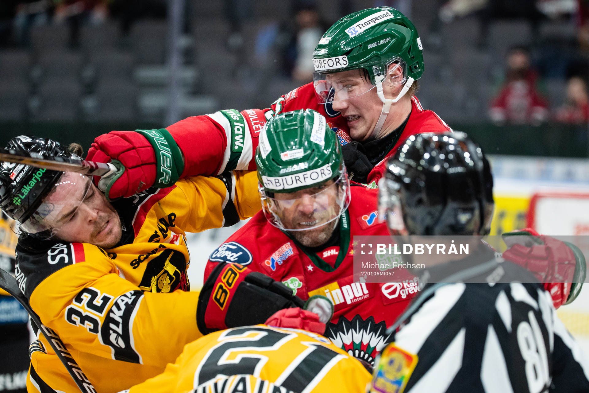 Frölundas Joel Lundqvist och Luleås Juhani Tyrväinen