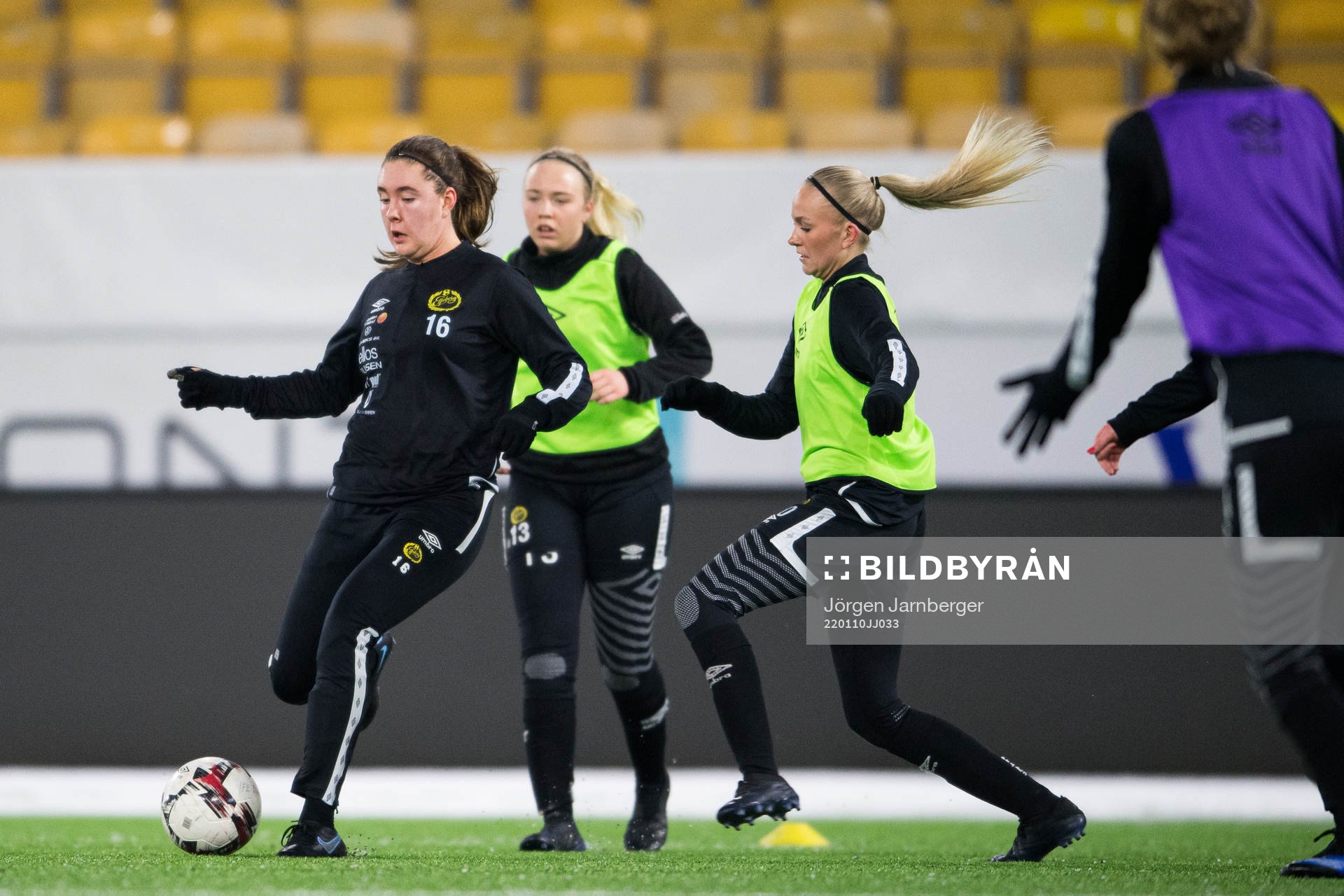 Olivia Gurtata och Matilda Ståhlbom Karlsson