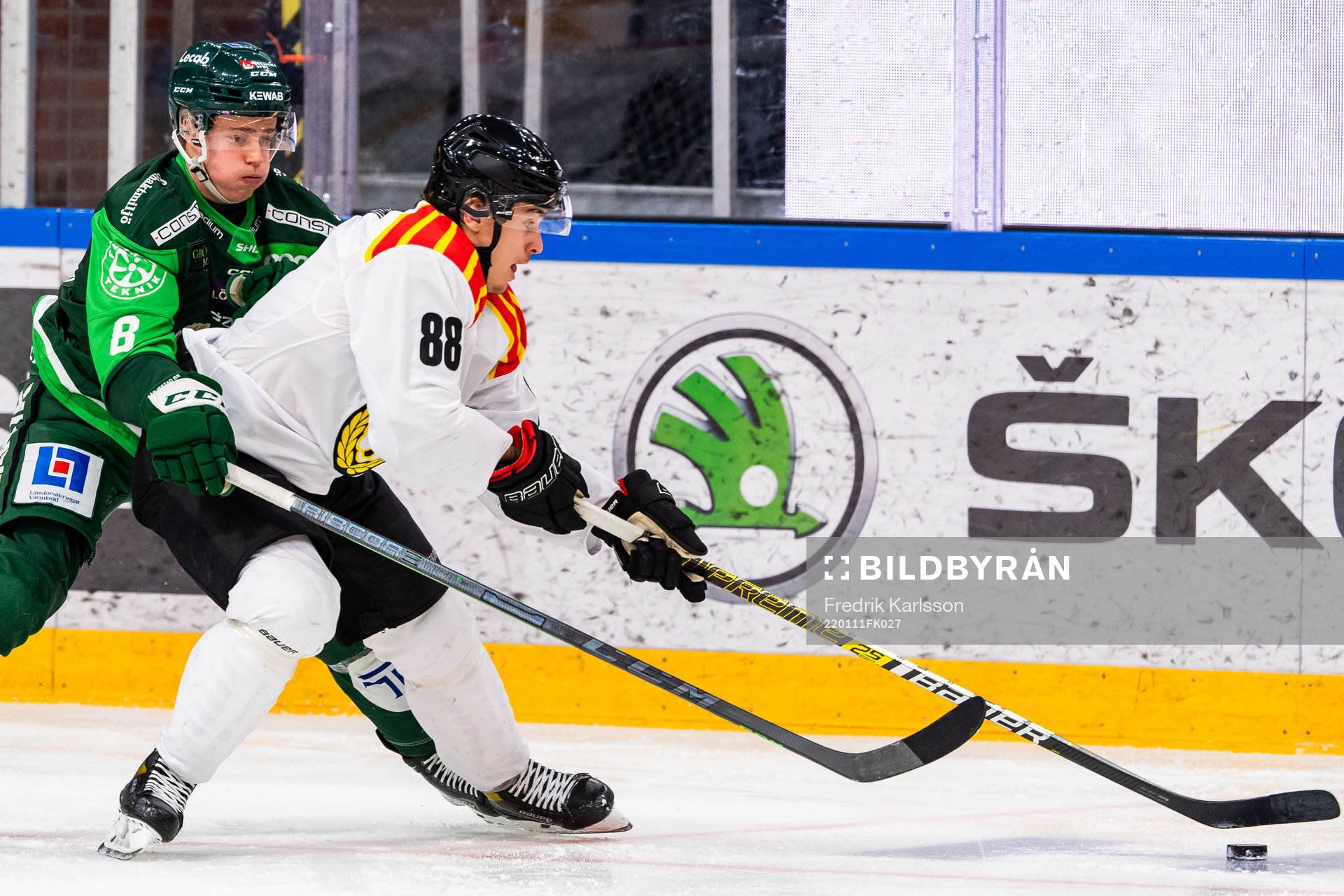 Färjestads Anton Berglund och Brynäs Dmytro Timashov