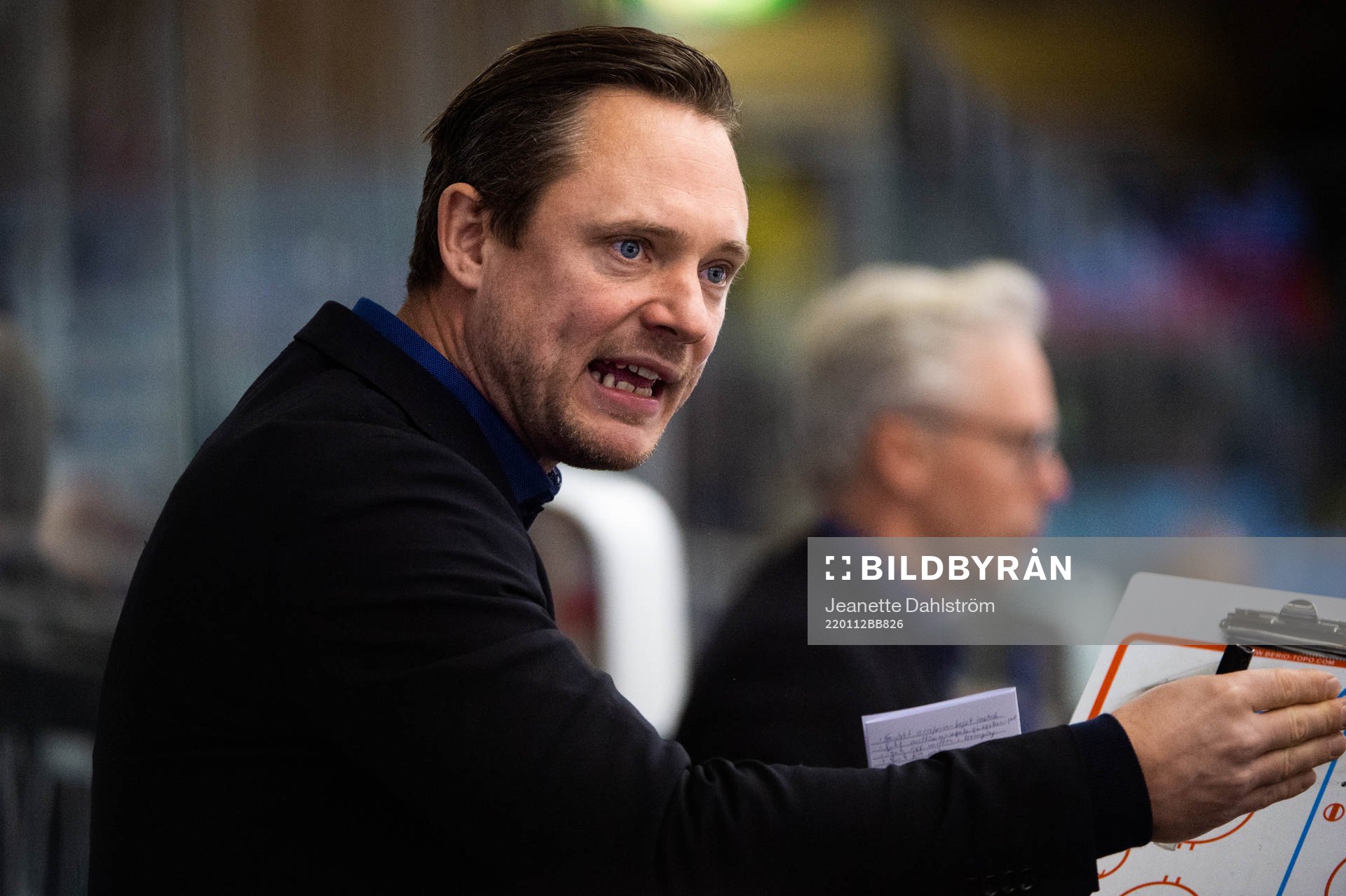 Karlskogas tränare Karl Helmersson