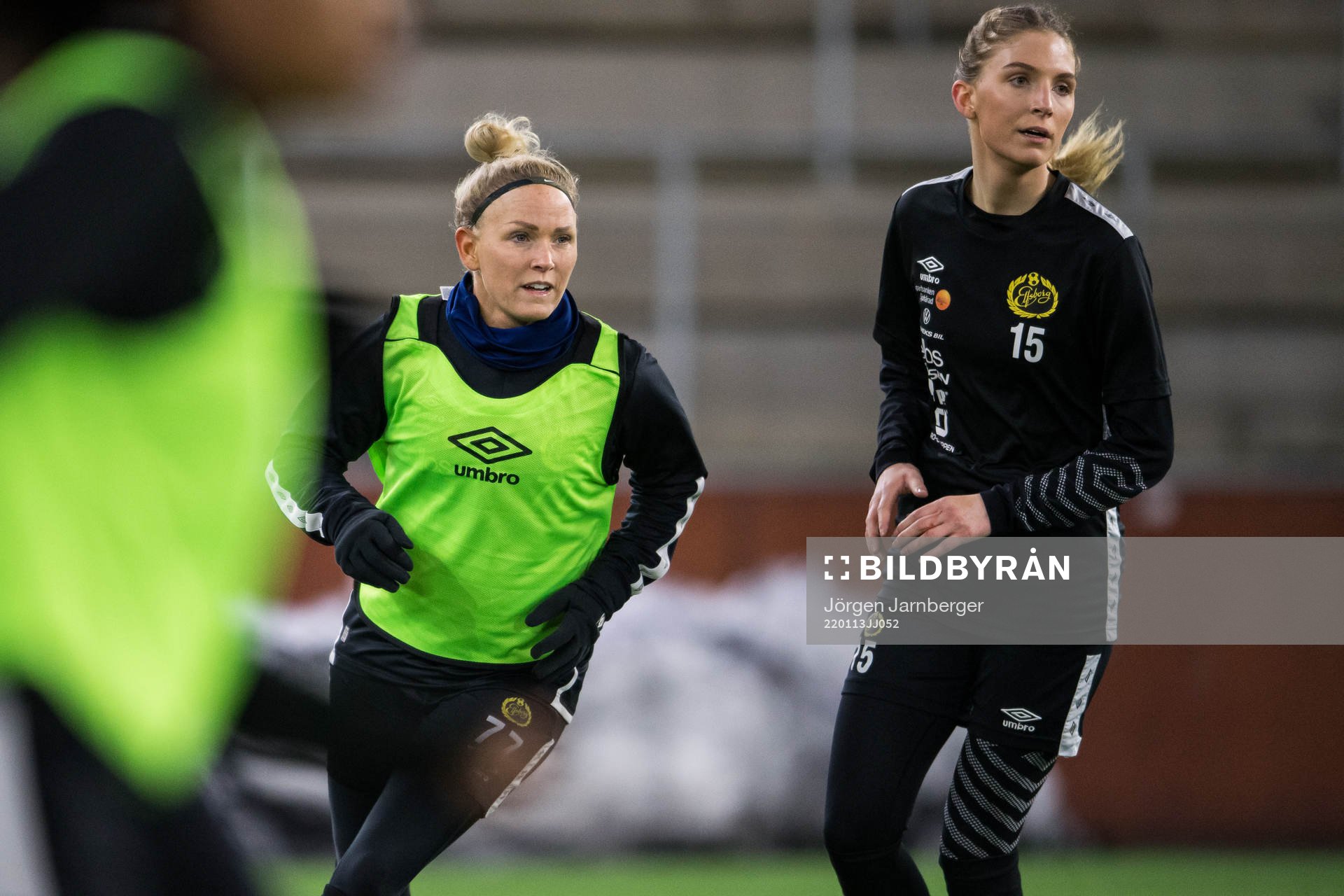 Sara Jardving och Saga Andersson