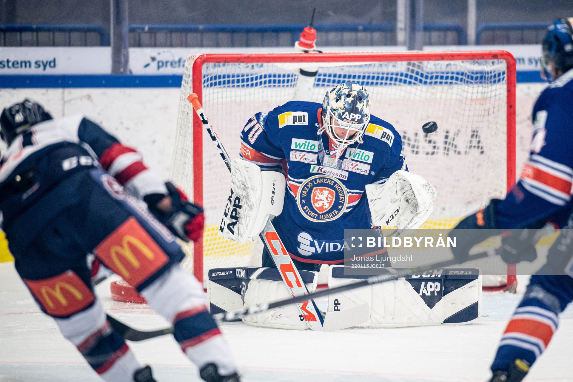 Linköpings Broc Little gör 0-1 bakom Växjös målvakt