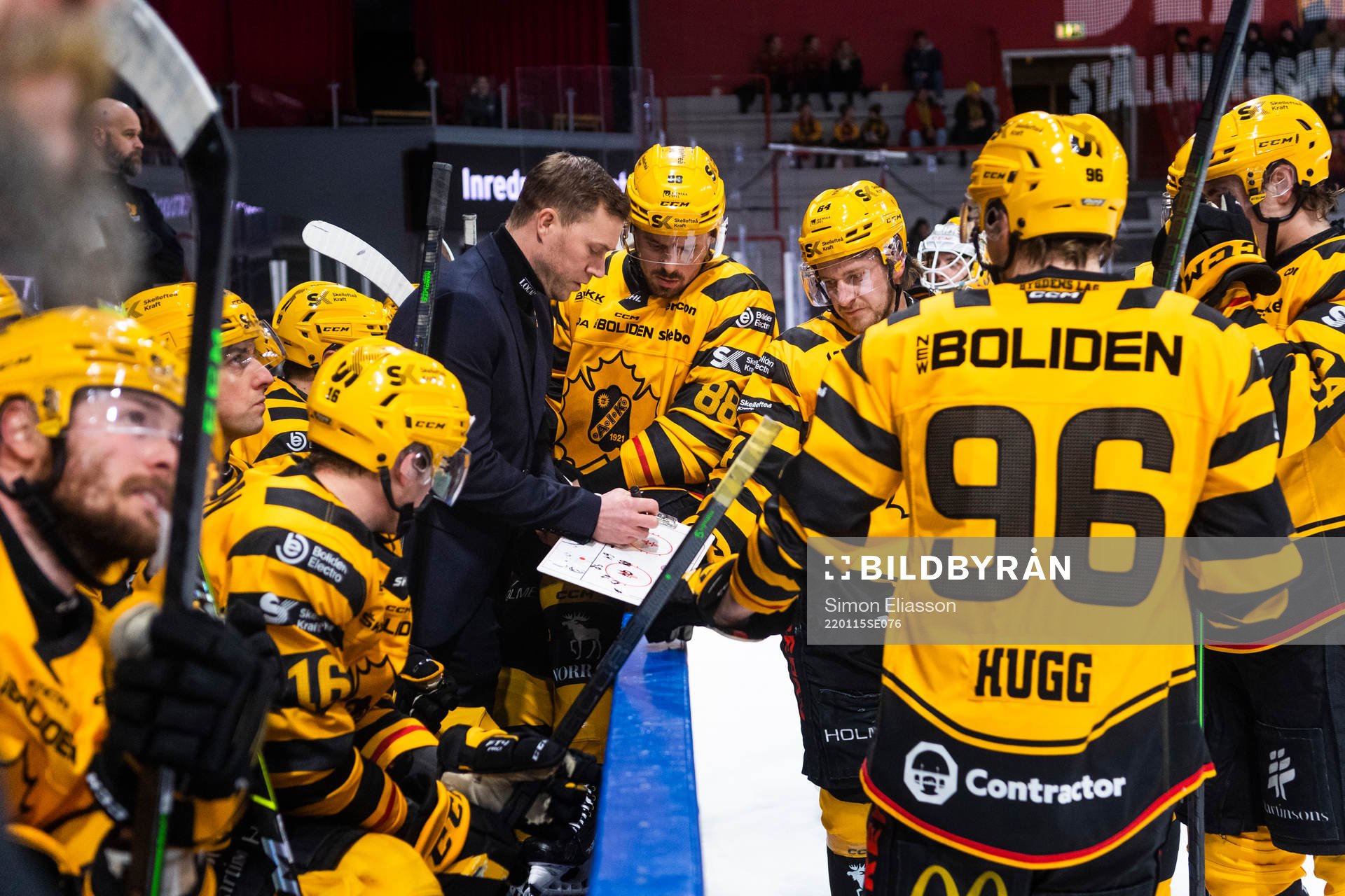 Skellefteås assisterande Andreas Falk och Jayce Hawryluk