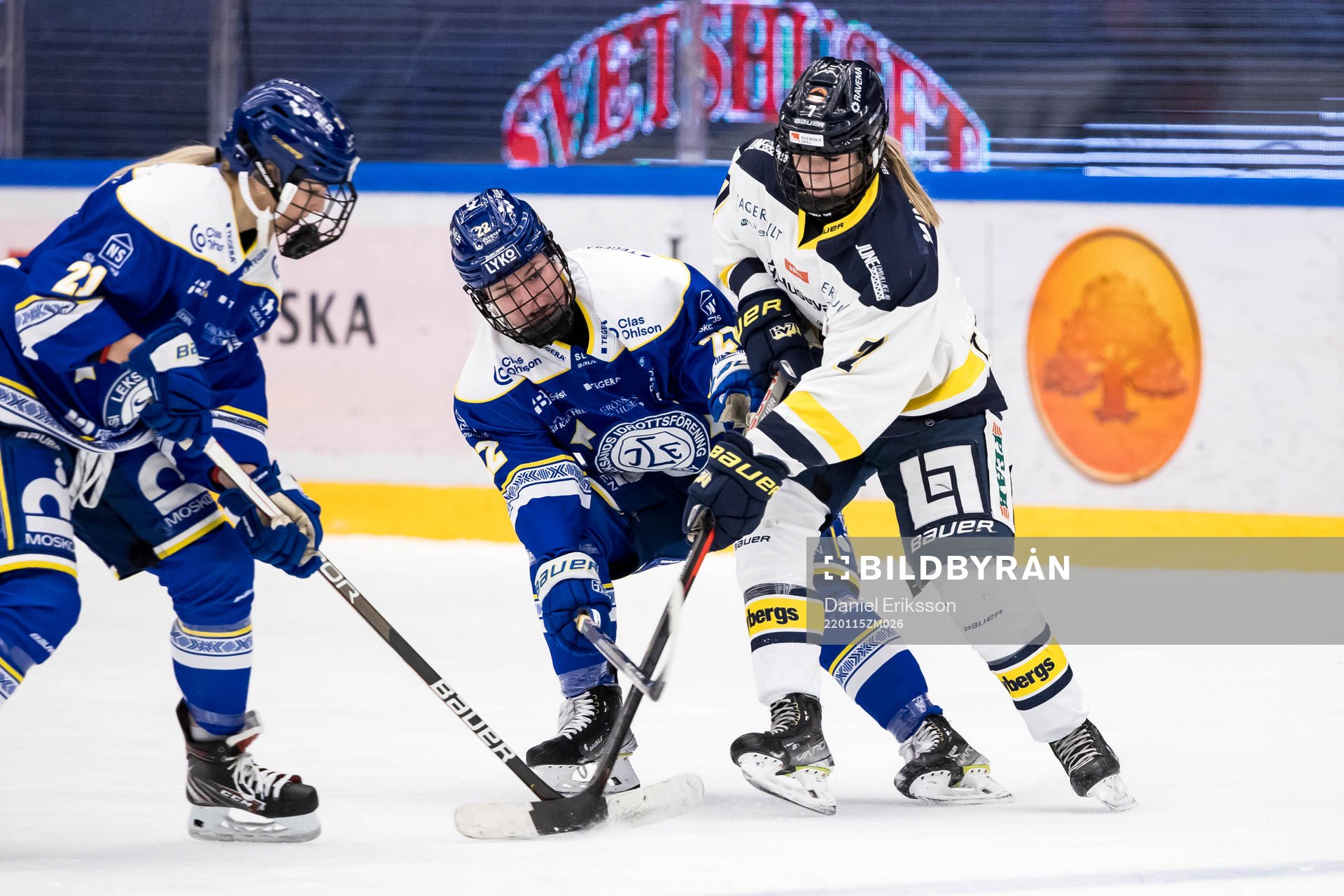 Leksands Agnez Svensson och HV71s Thea Johansson