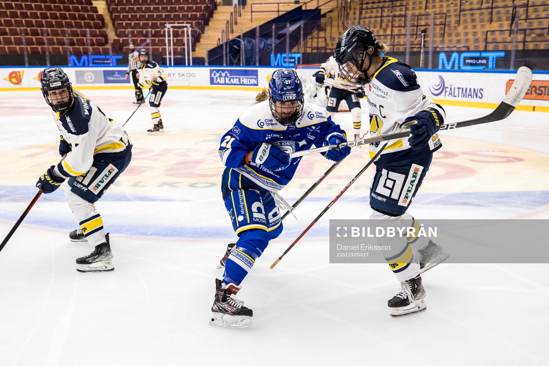 Leksands Tereza Vanisova och HV71s Hanna Olsson