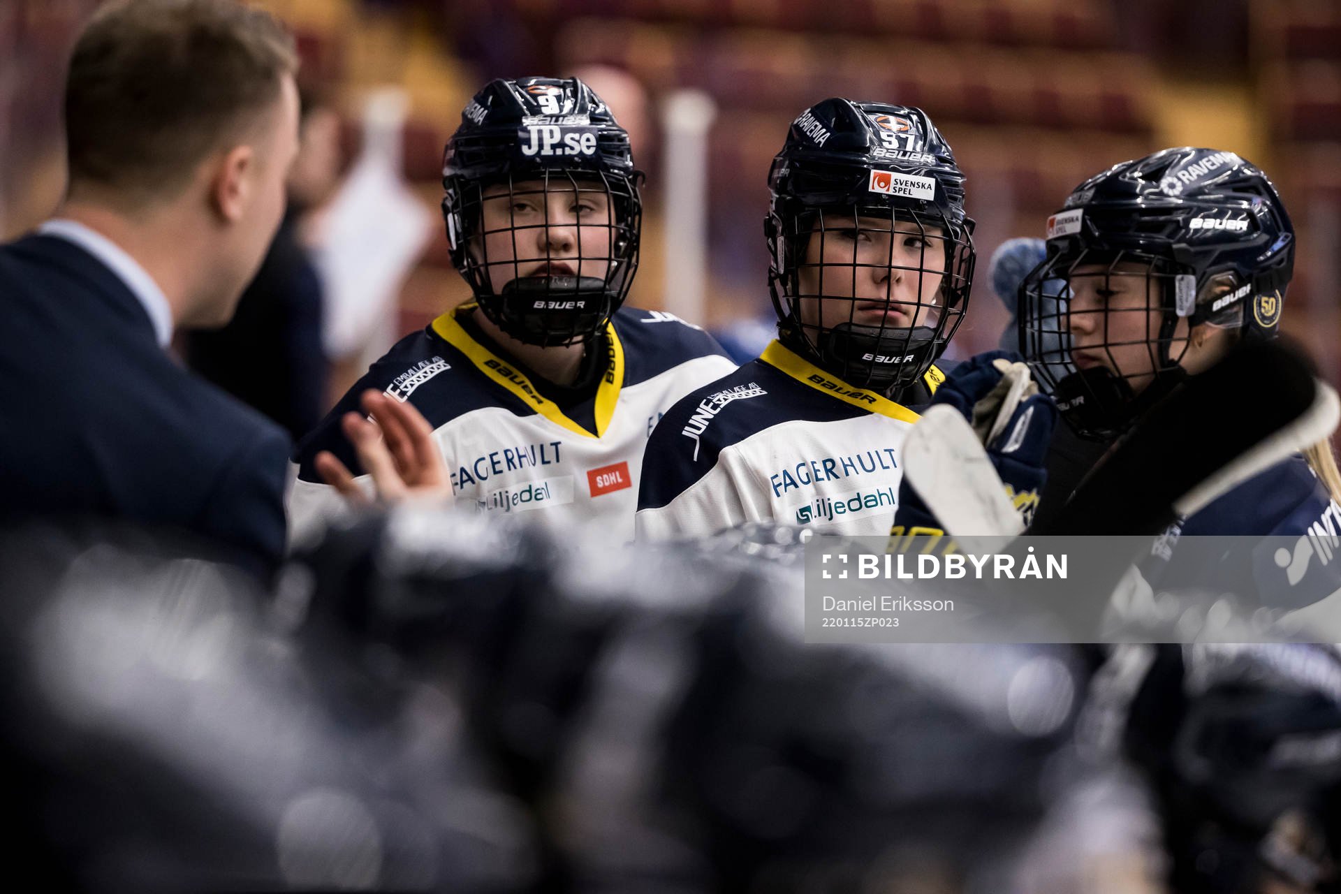 HV71s Jenna Raunio och Elin Svensson