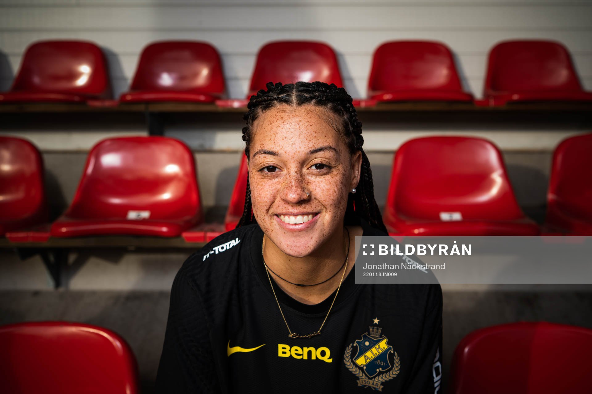 AIK:s nyförvärv Chinyelu Asher under en fotografering med AIK den 18 januari 2022 i Stockholm. 