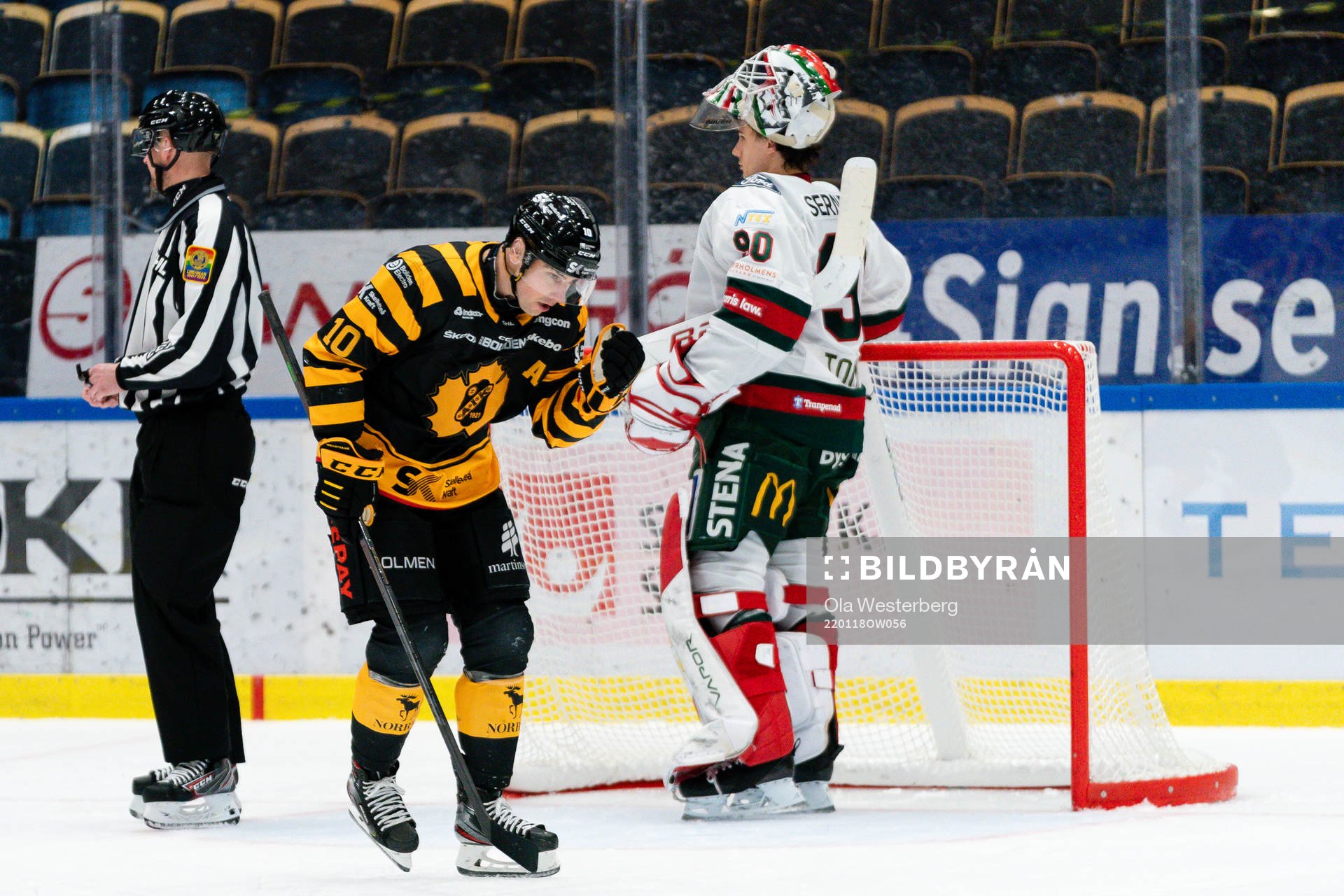Skellefteås Joakim Lindström jublar
