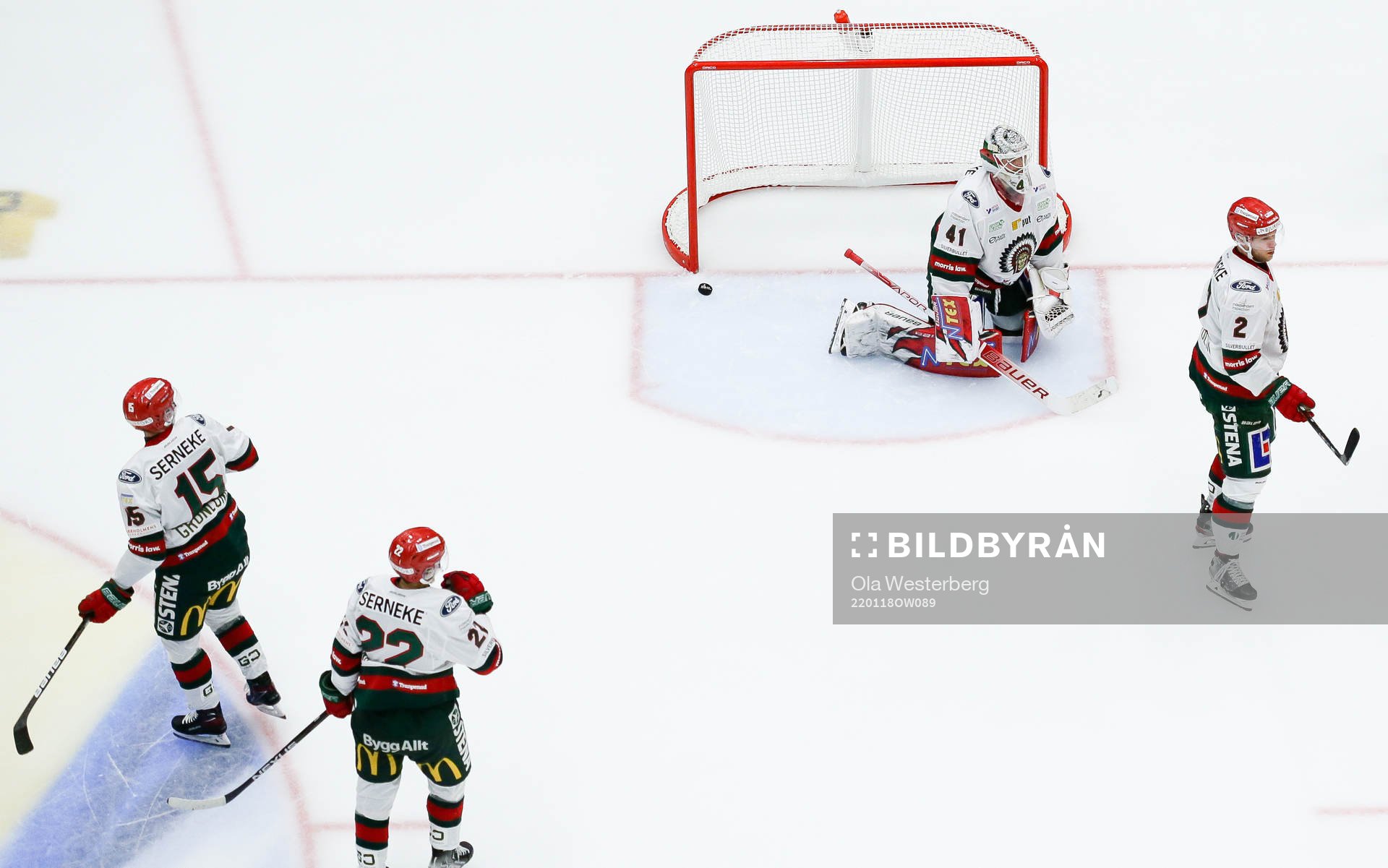 Frölundas målvakt Niklas Rubin, Christian Folin, Anders