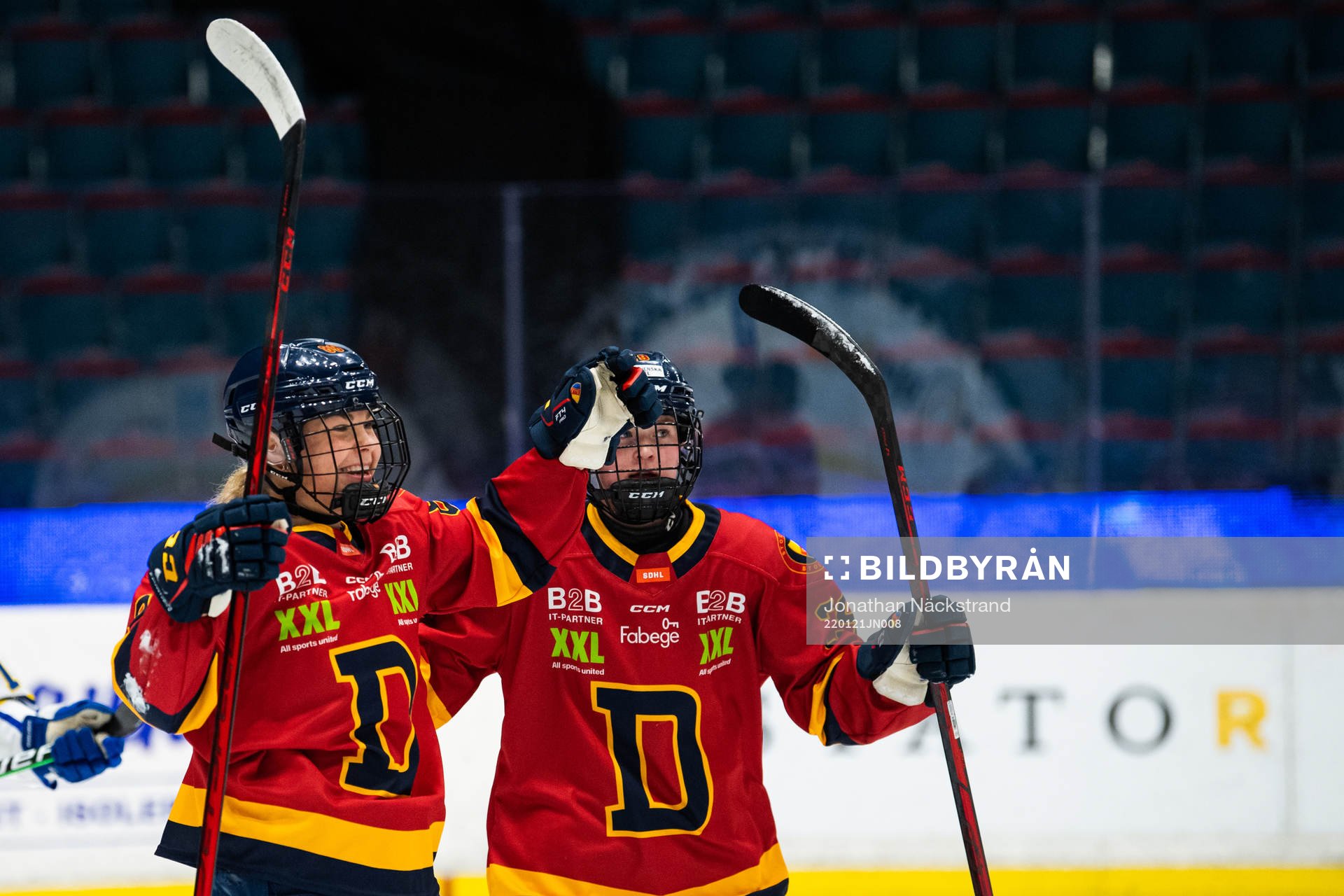 Djurgårdens Nicole Hall jublar