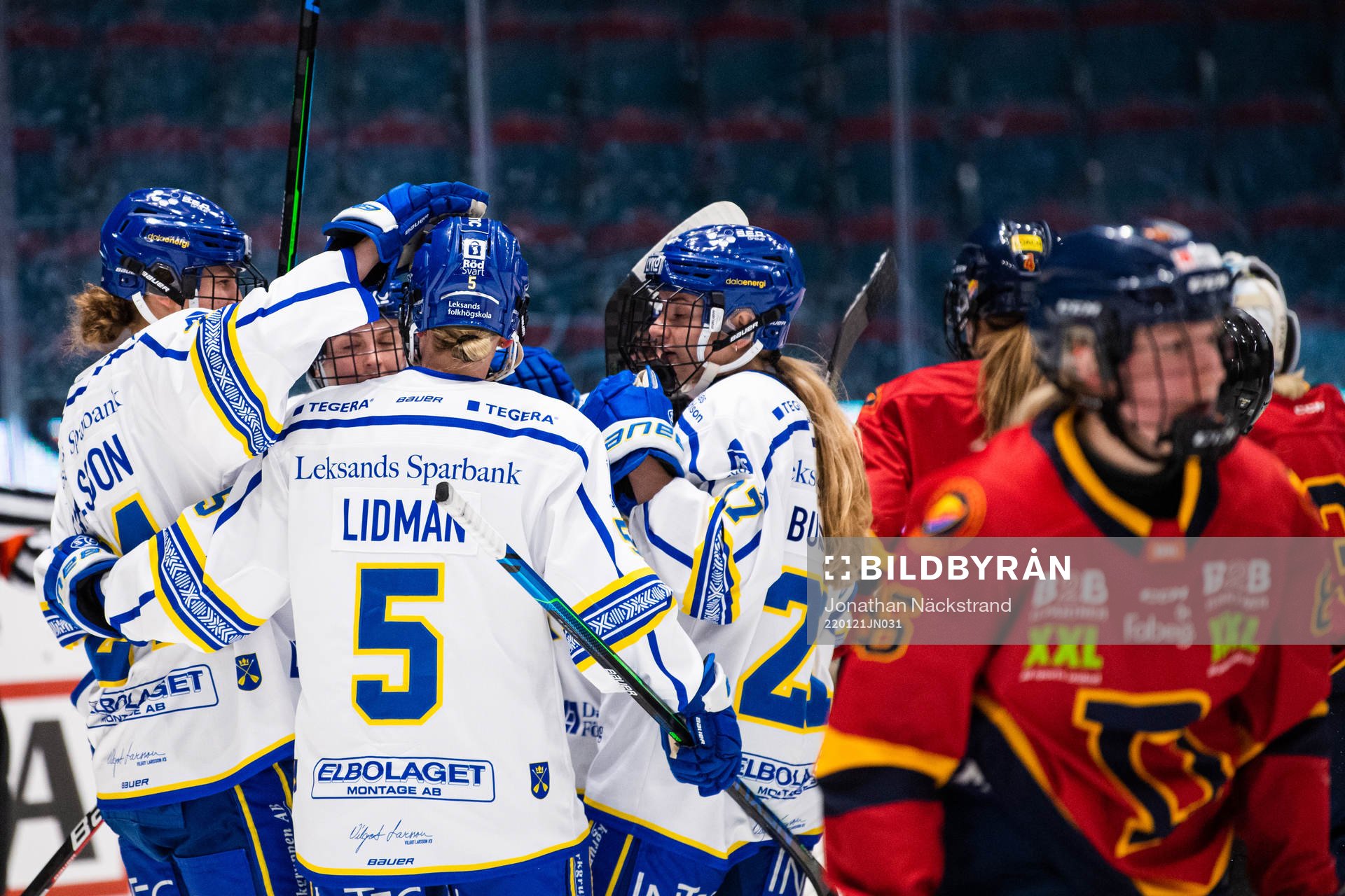 Leksands spelare jublar
