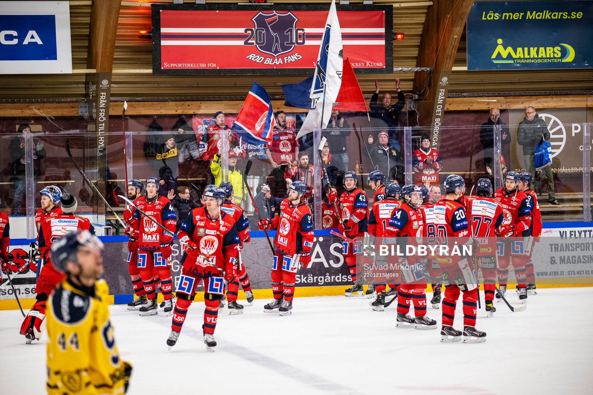 Västerviks spelare jublar