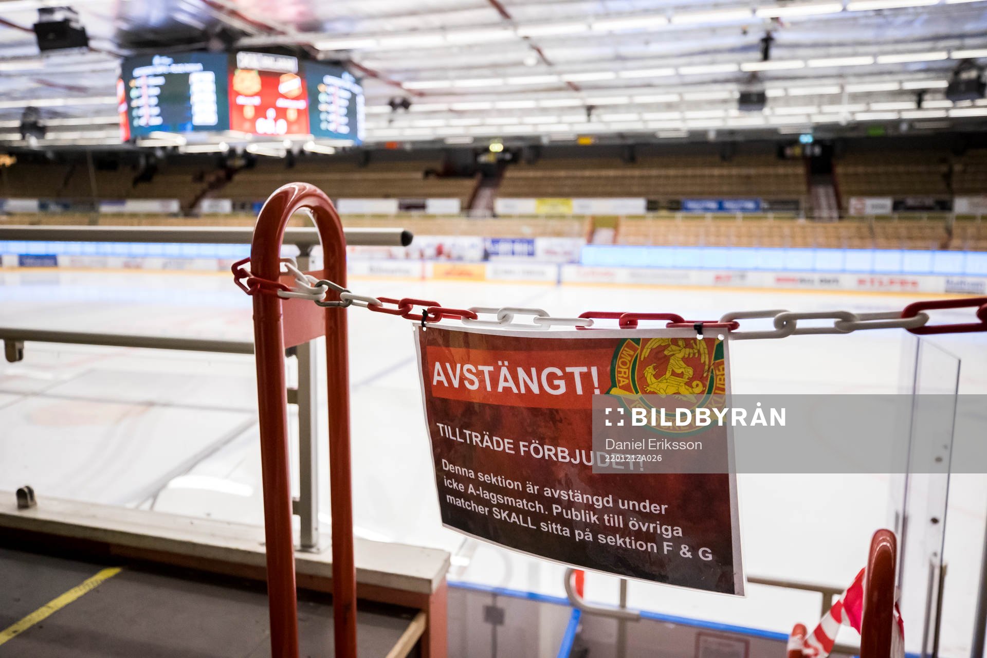 Avspärrningar i Smidjegrav Arena