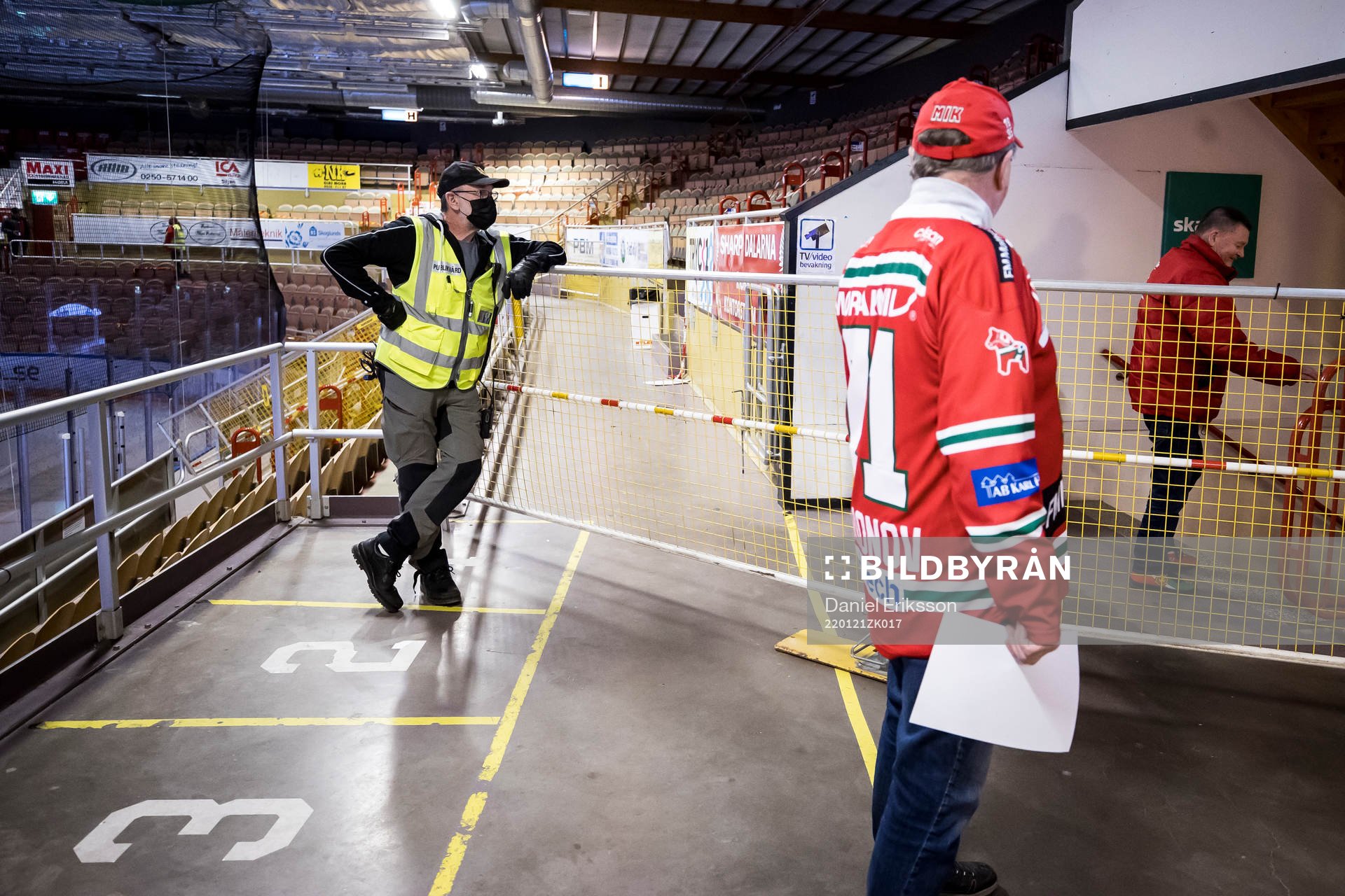 Avspärrningar i Smidjegrav Arena